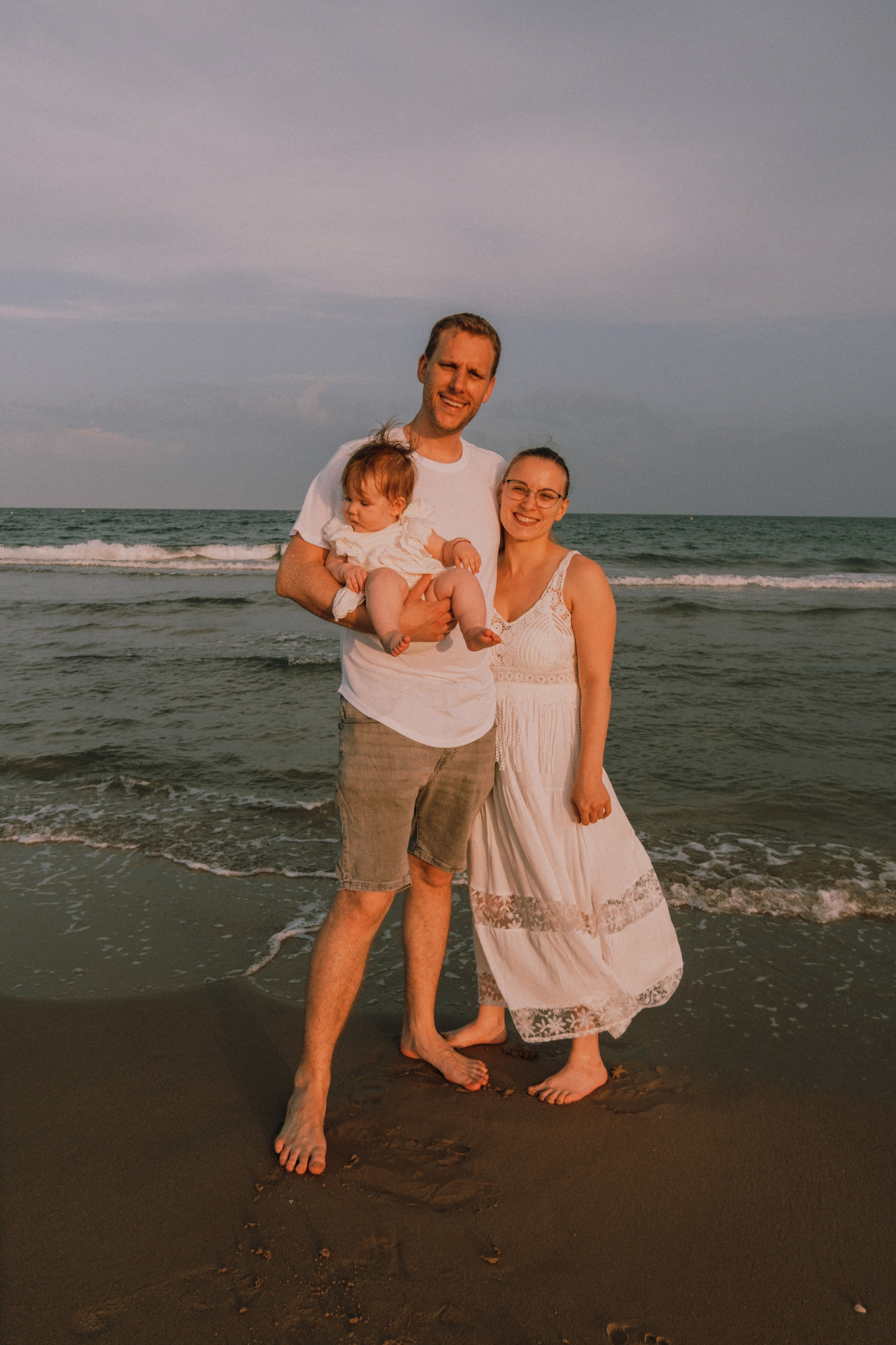 Семейная фотосессия на пляже. Профессиональная фотосъемка в Калафелле — Елена Медведева