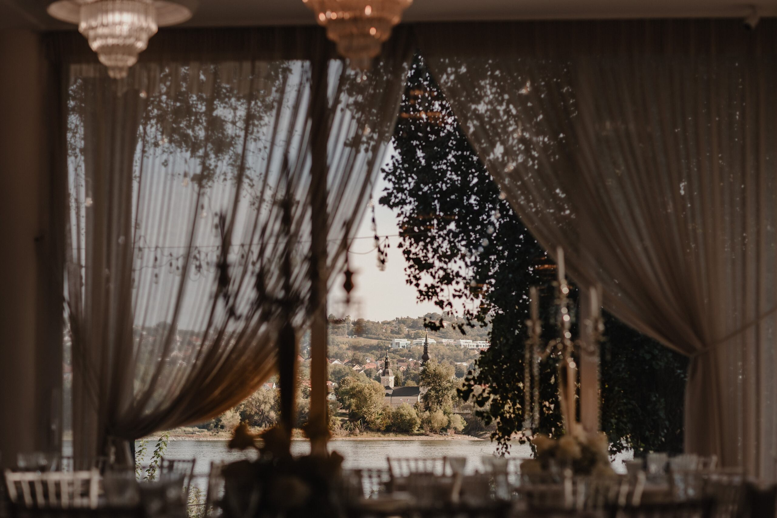 Milica & Uroš. Wedding photographer based in Novi Sad, Marko Milivojevic