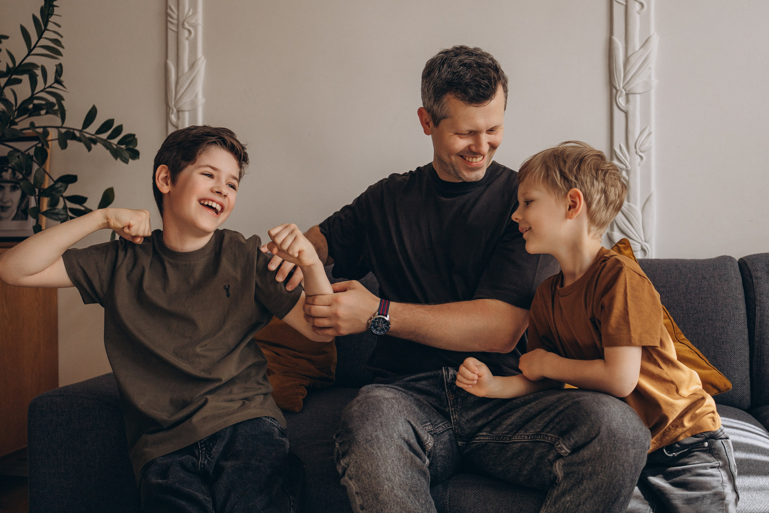 LAURAS ģimene. GALVENĀ