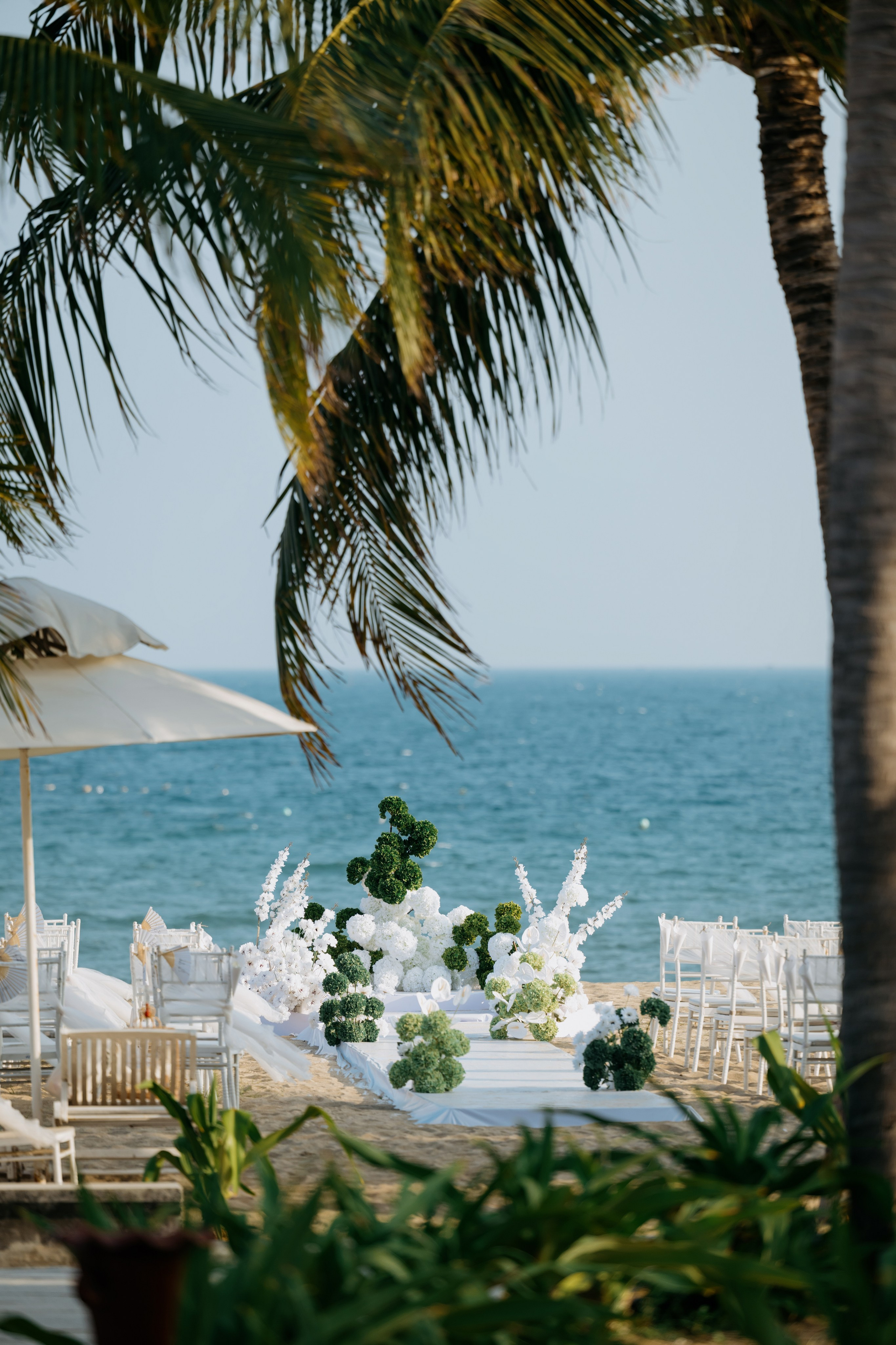 DIEU & THINH/Destination Wedding. Nhiếp ảnh gia đám cưới hàng đầu tại Thành Phố Hồ Chí Minh