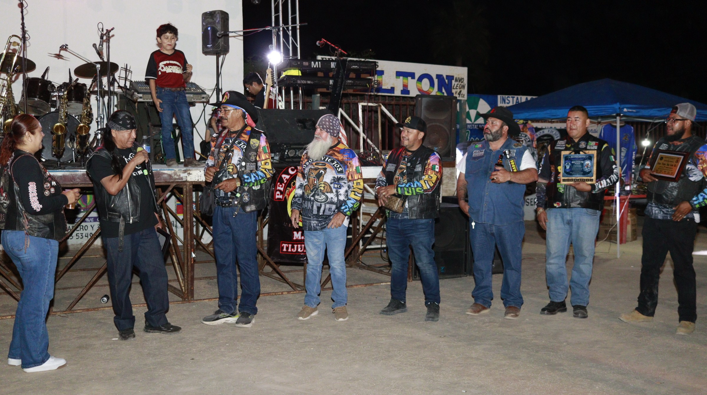 OSOS VIEJOS, 2DO ANIVERSARIO. Principal