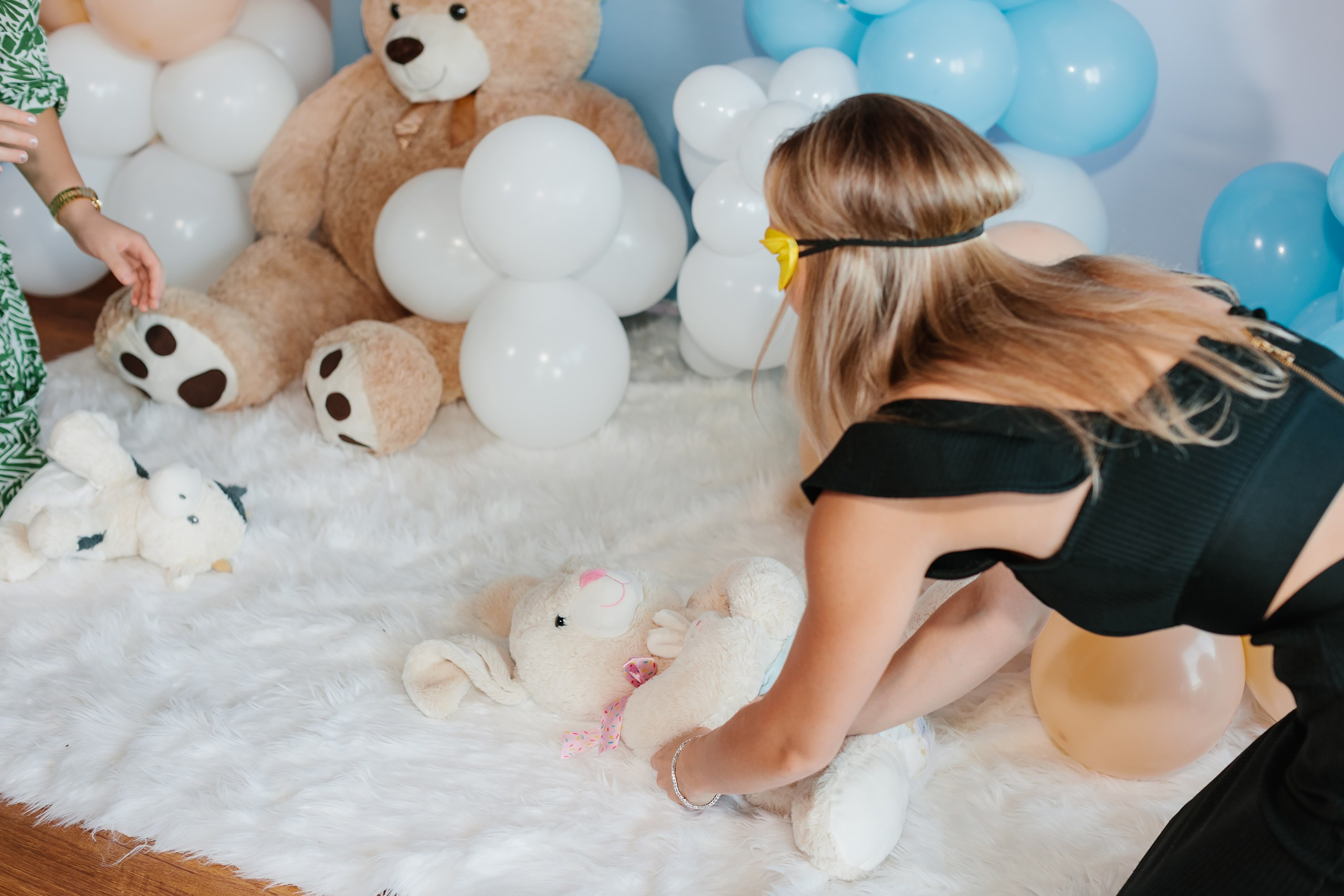 10.01.2022 Baby shower. Wedding family event photographer in Chicago Nick Yushevich