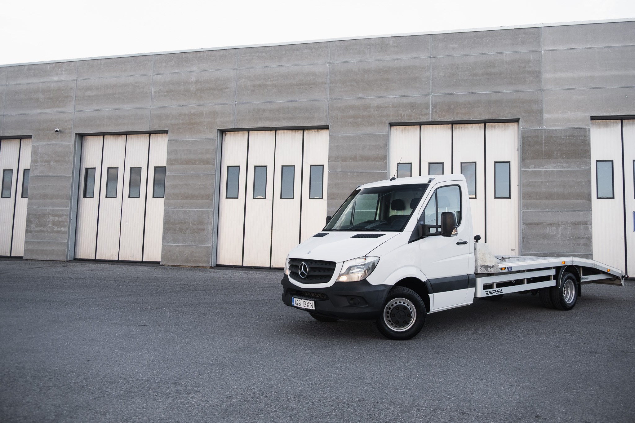 Mercedes-Benz Sprinter. LOHA VISUALS — AUTOMOTIVE PHOTOGRAPHY