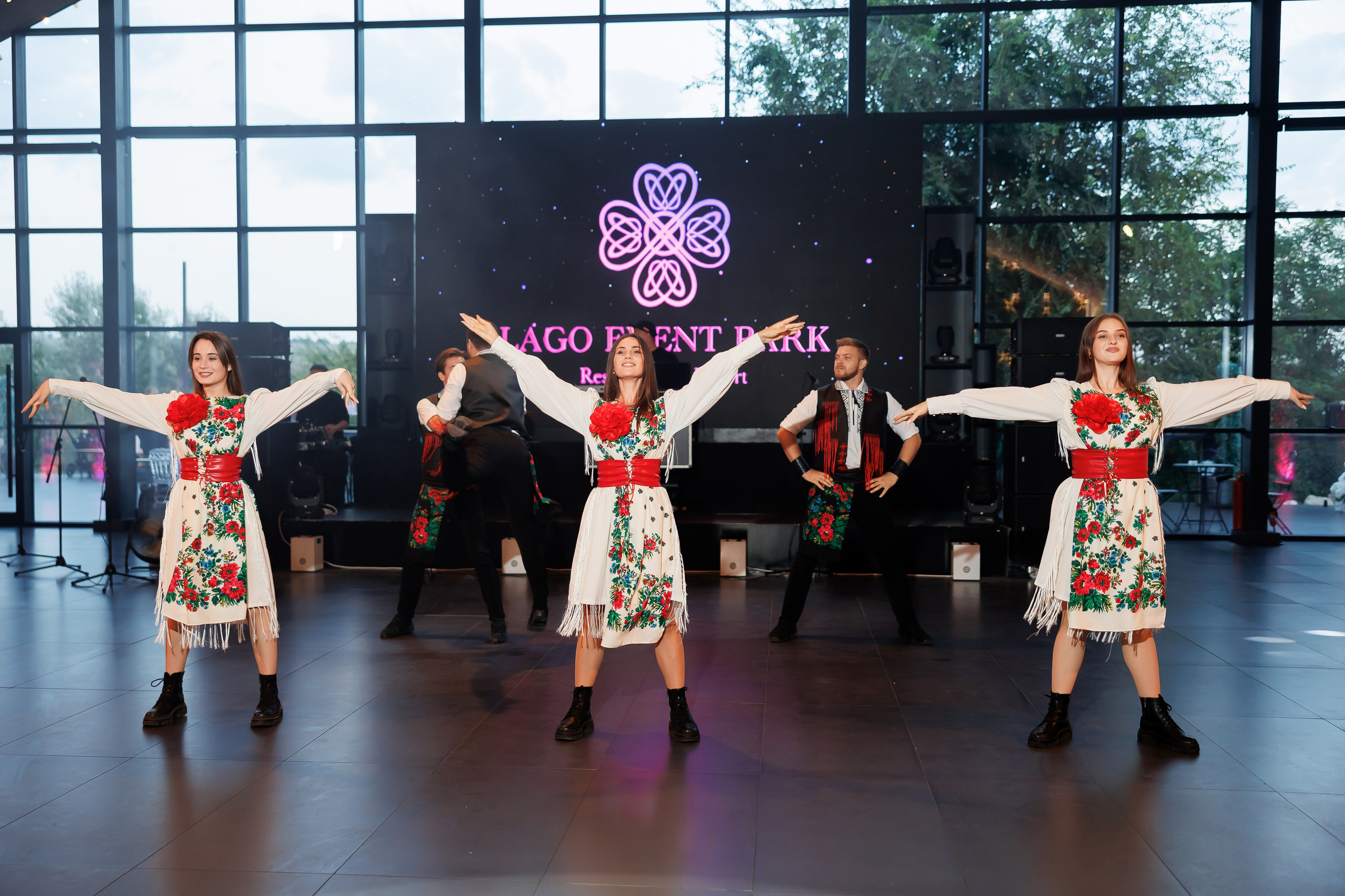 Gabriel & Evelina — Lago — Wedding Day. Servicii Foto și Video 067188353