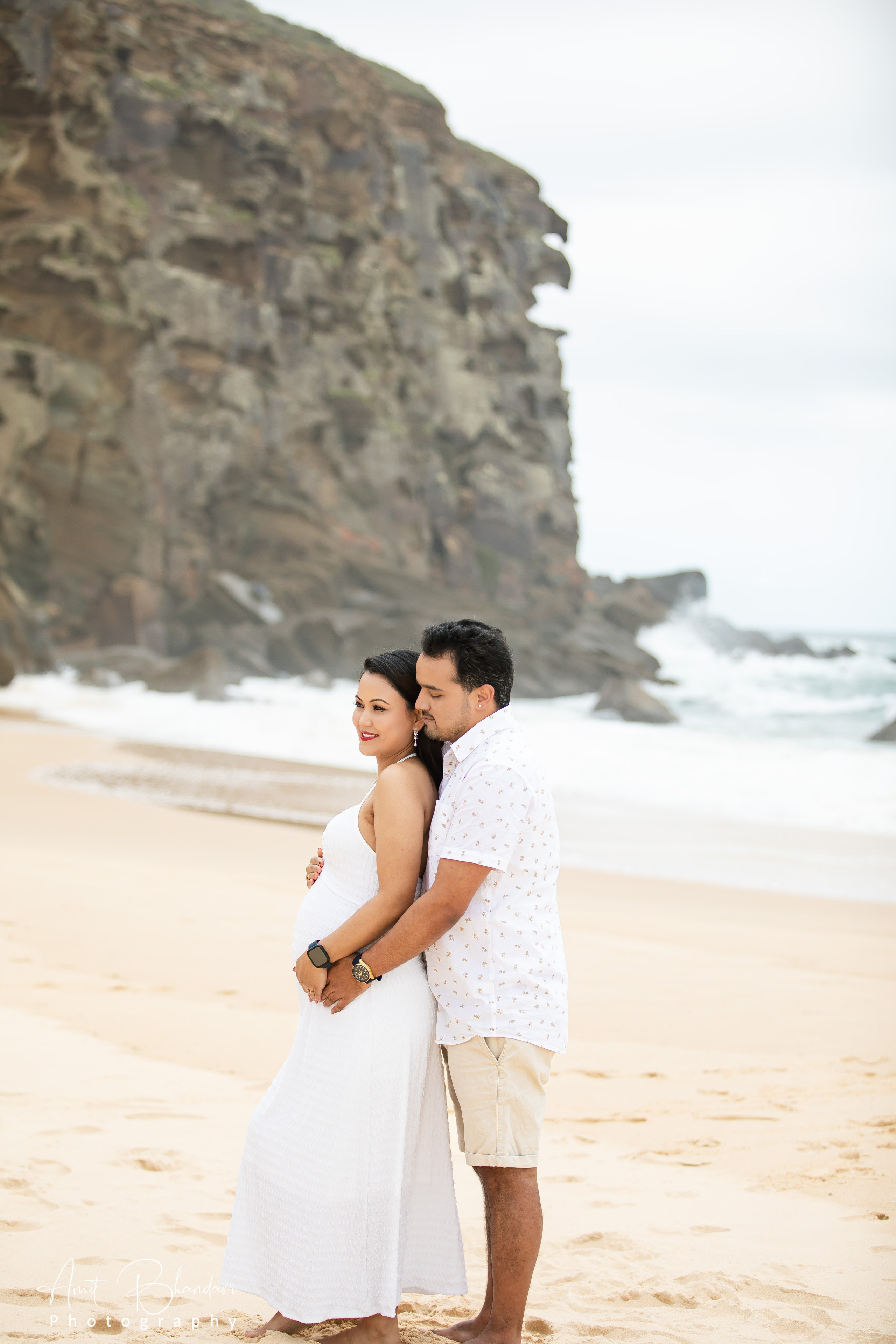 Outdoor Maternity Photoshoot. Freelance Photographer in Newcastle & Central Coast