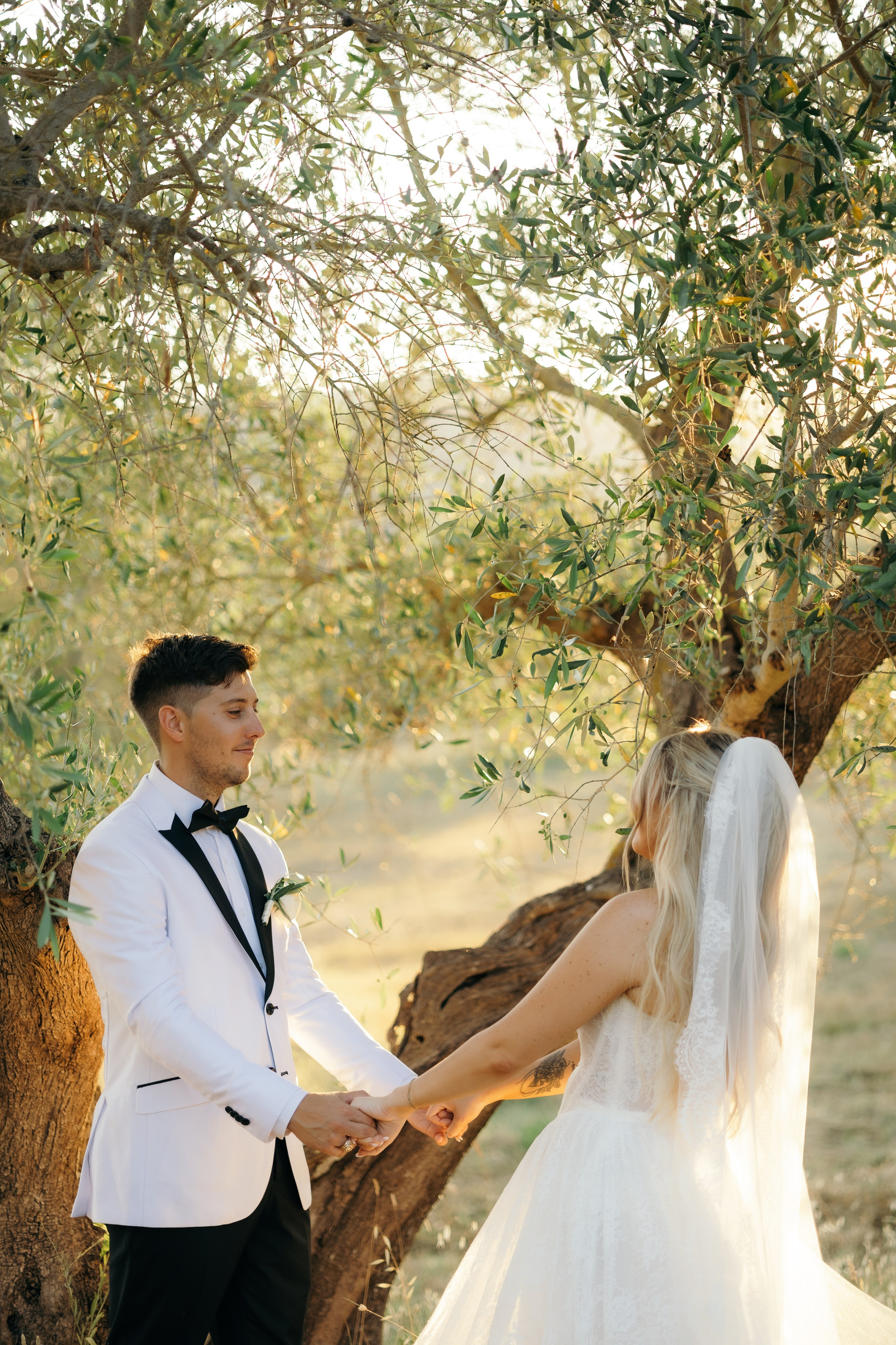 Wedding in Tuscany. Sara Luca Wedding Photographer in Italy and Europe