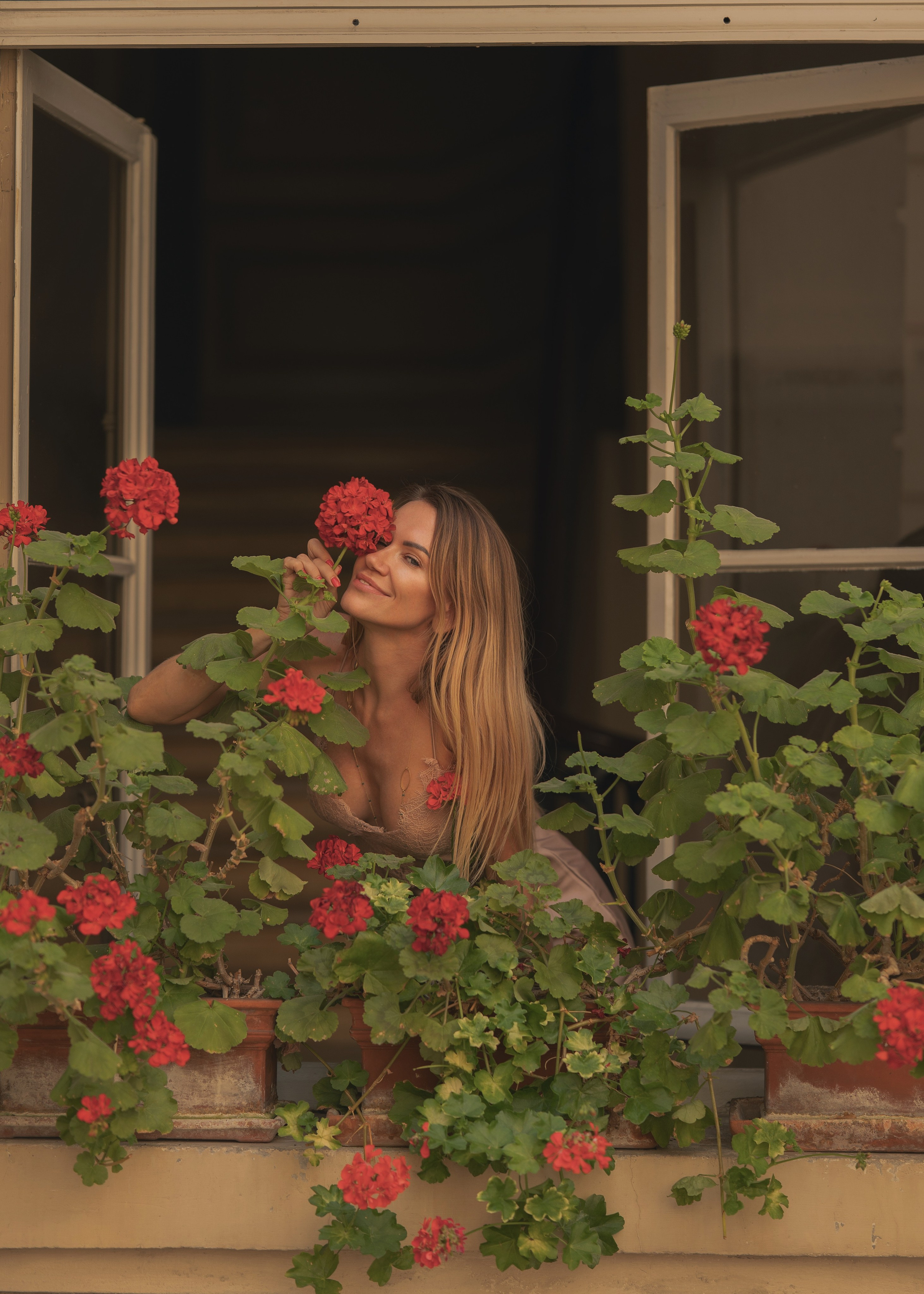 Marina. Nina — Fashion & Beauty Photographer in Paris | Portrait Photoshoots