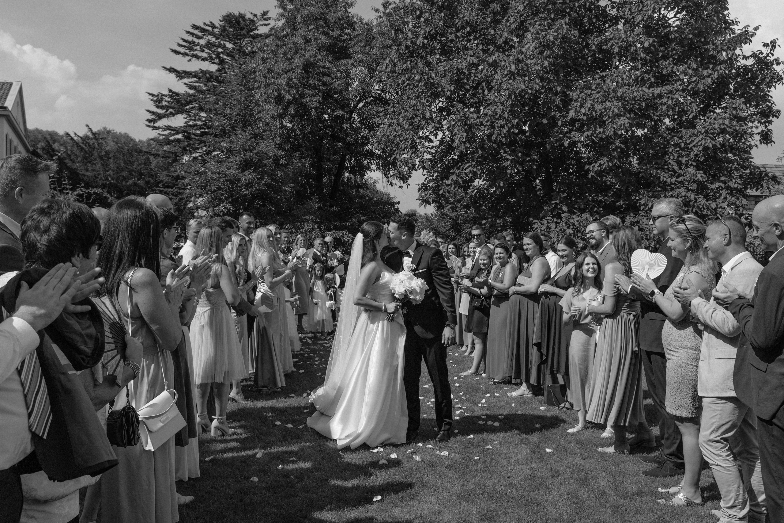 Wedding moments at Na Kmine