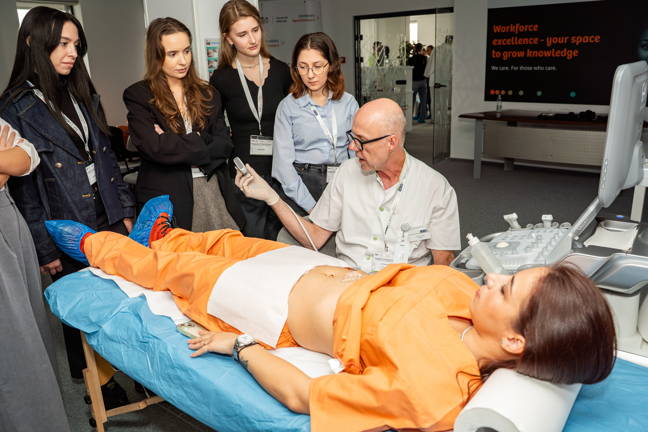 OCH 🩺Workshop Constanța: abordarea multidisciplinară a pacientului cu cancer colorectal. Adelinne — fotograf profesionist în Constanța pentru familii, bebeluși și evenimente