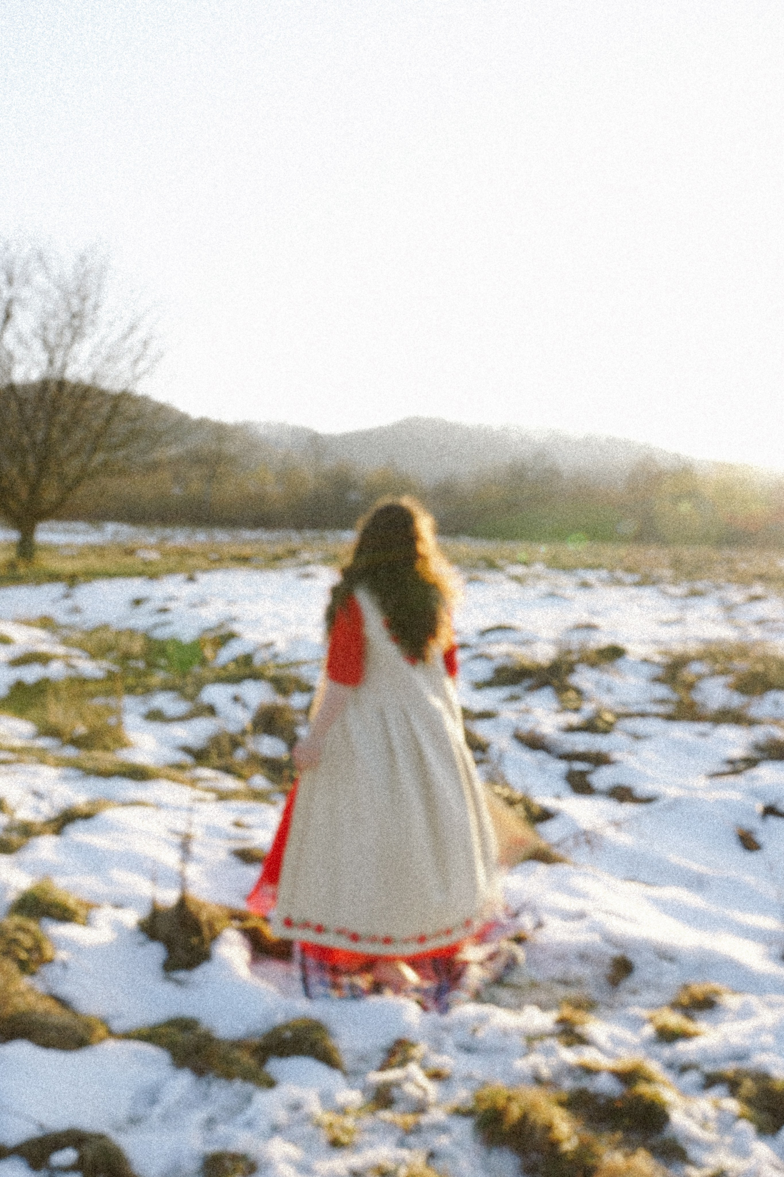 Mărțișorul x Mes Amis: O Poveste de Primăvară | Mădălina Beda. Madalina Beda- Artist vizual, fotograf, doula la nastere, consultant babywearing Brasov si in toata tara