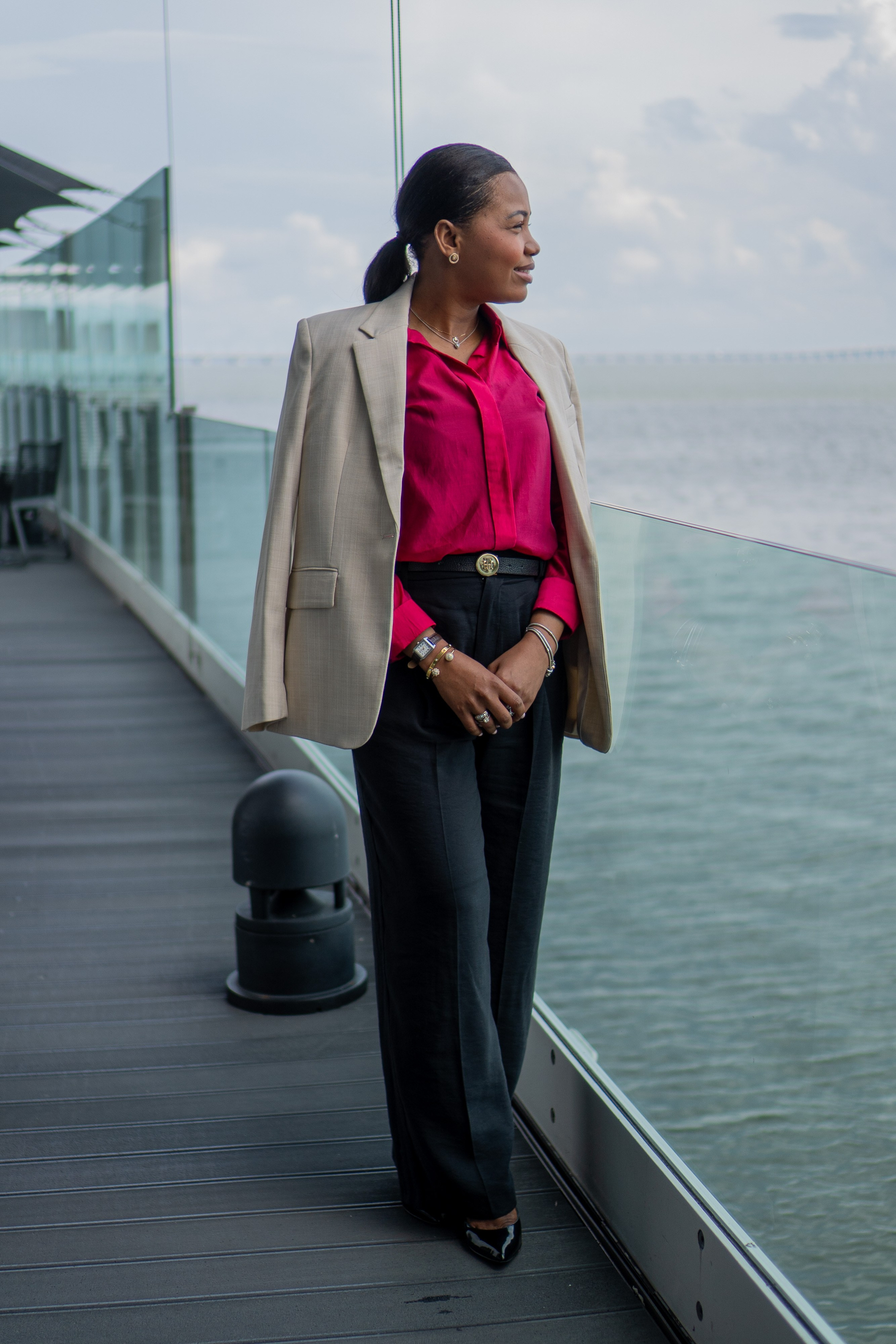 Raquel Ribeiro. Frames by Giovani Braga