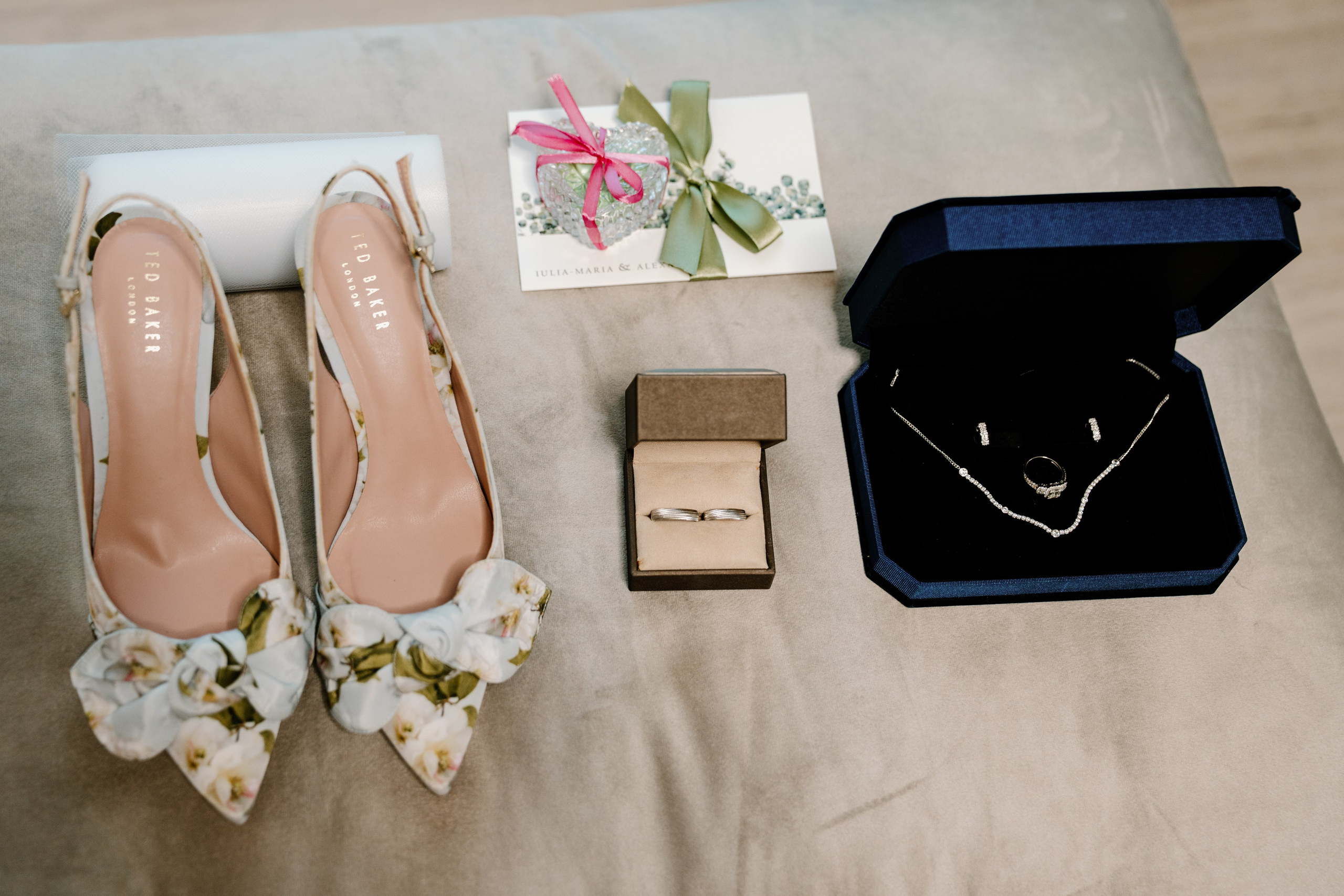 Iulia & Alex. Gabrielacojocariu.com