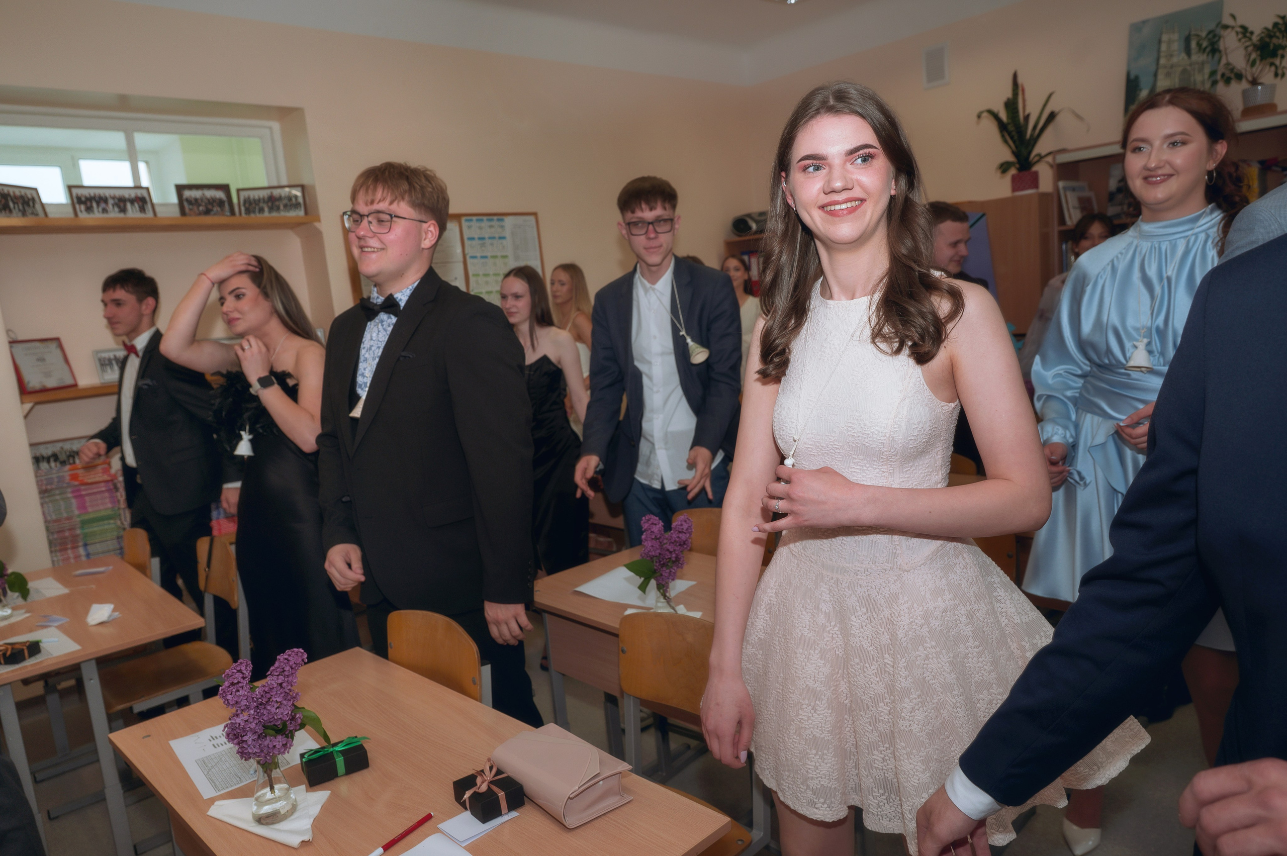 Paskutinis skambutis Joniškėlyje. Vestuvių fotografė Santa Jonuškė | Šiaulių apskritis, Panevėžio apskritis ir visa Lietuva