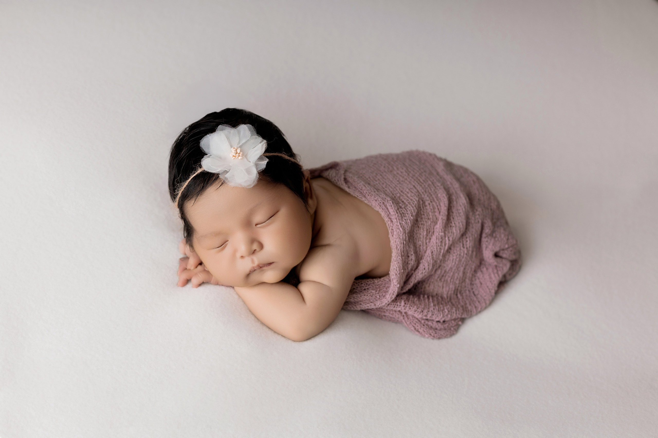 Newborn Classic. Family photographer in Bay Area, California