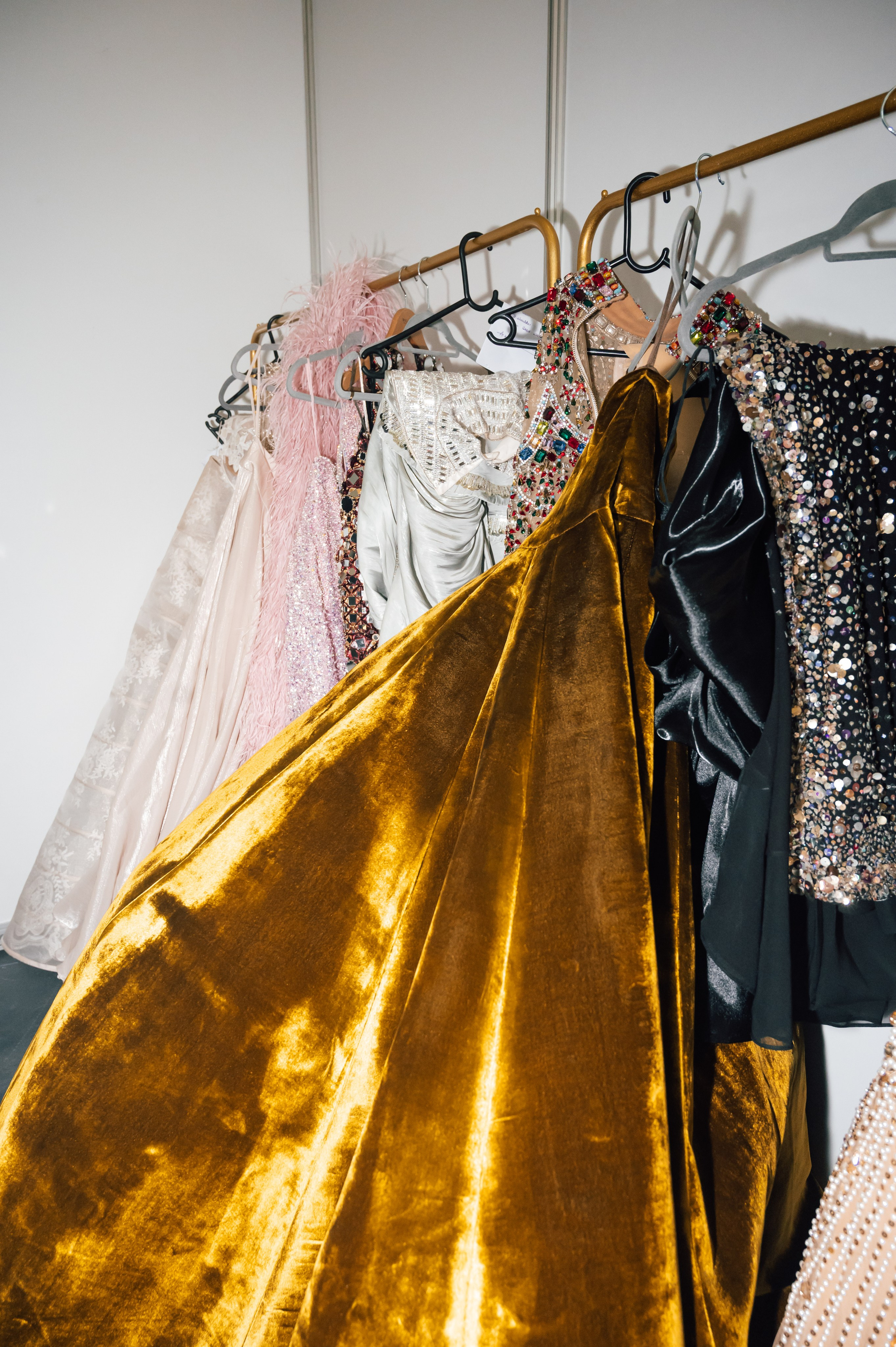 ELLE x Manish Malhotra. Versoluna