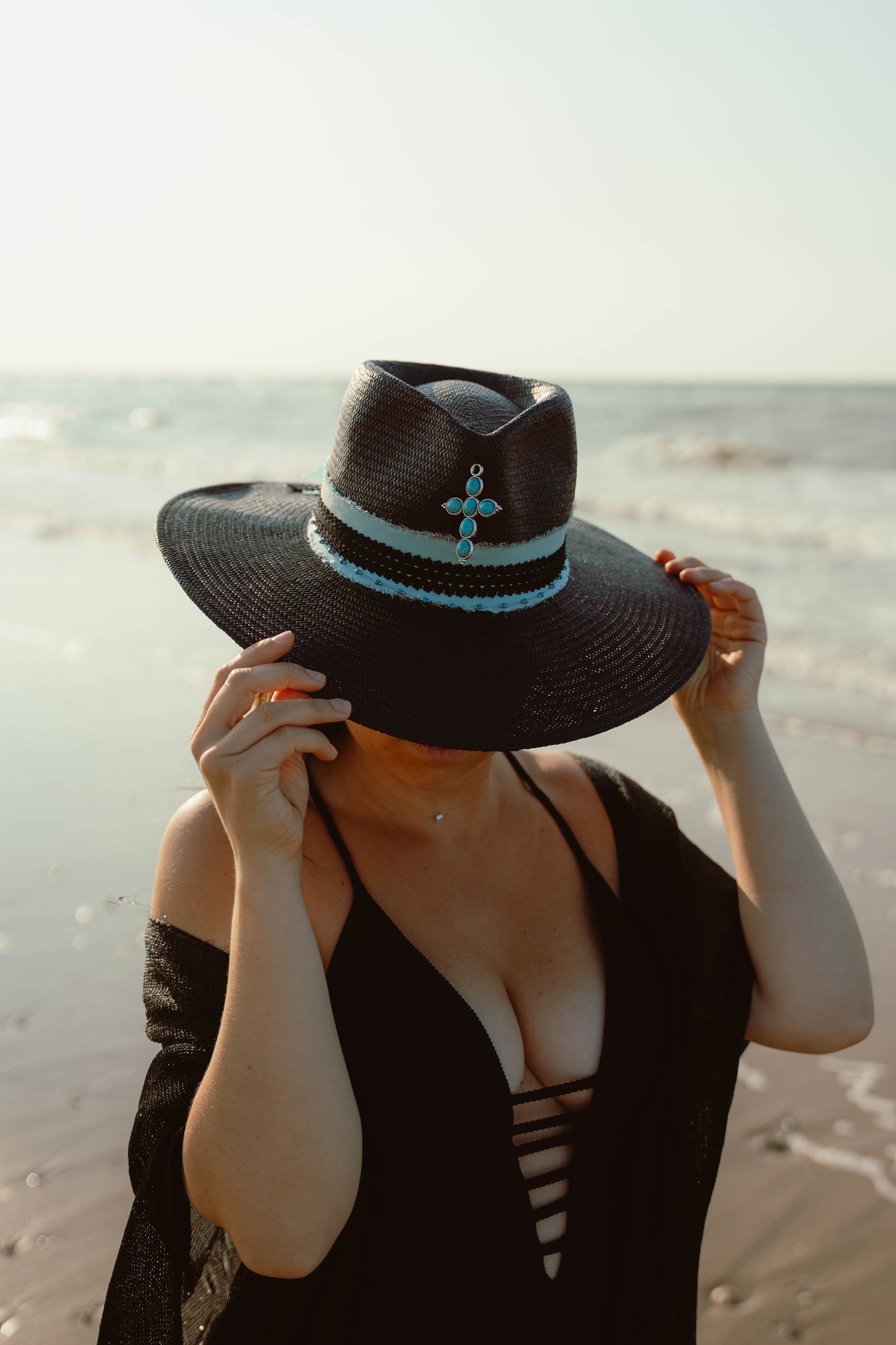 Mama Fashion Hat. Weeding photographer / event / portrait