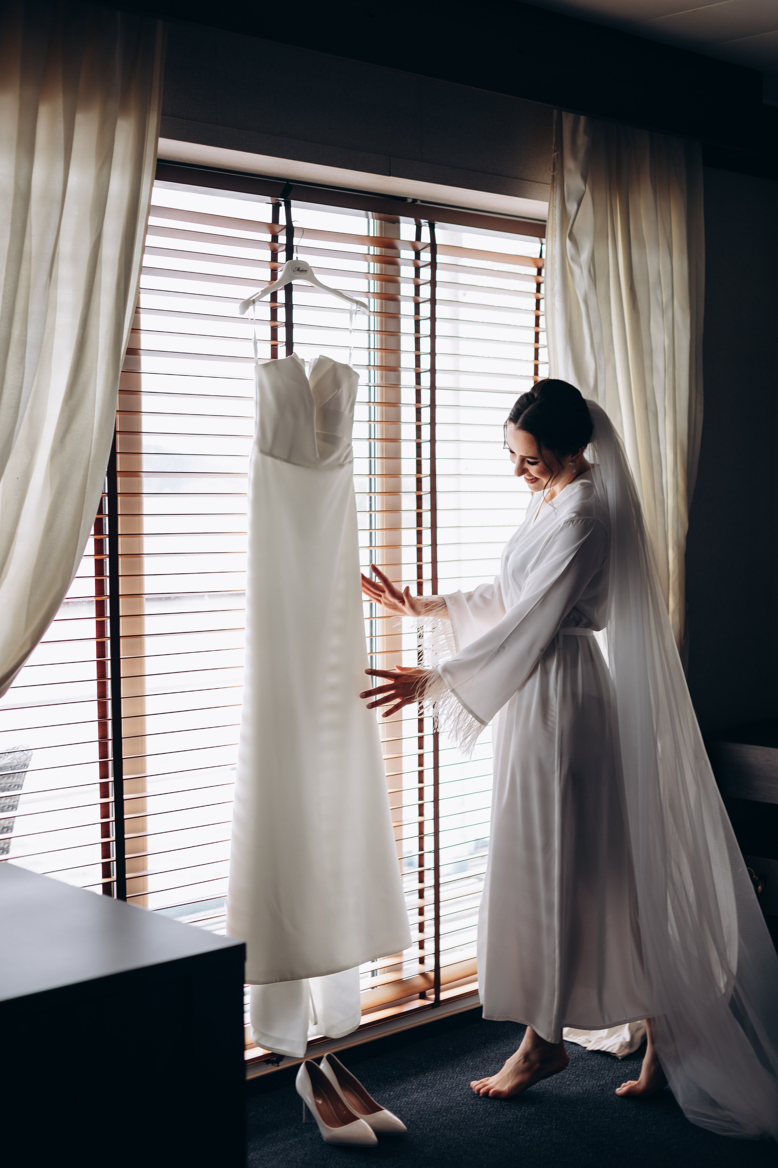 White Wedding. Wedding and Family Photograph