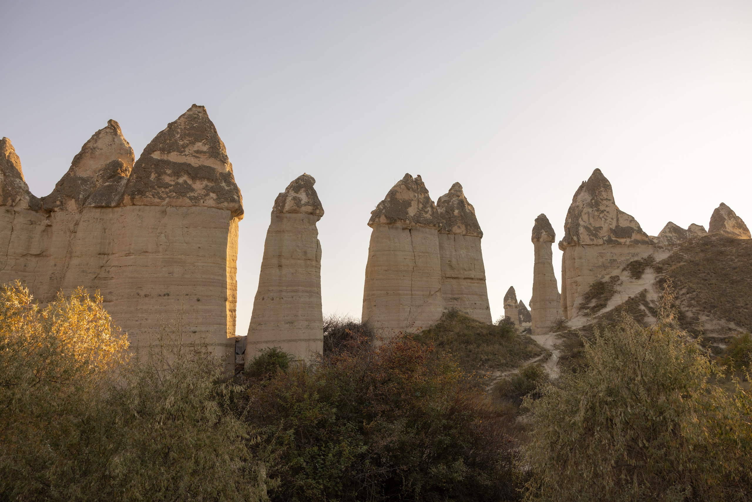 Top Must-Visit Locations in Cappadocia – Unveil the Region’s Hidden Gems. Your Guide to Cappadocia: Private Tours, Scenic Routes, Hot Air Balloon Rides, and More Adventures