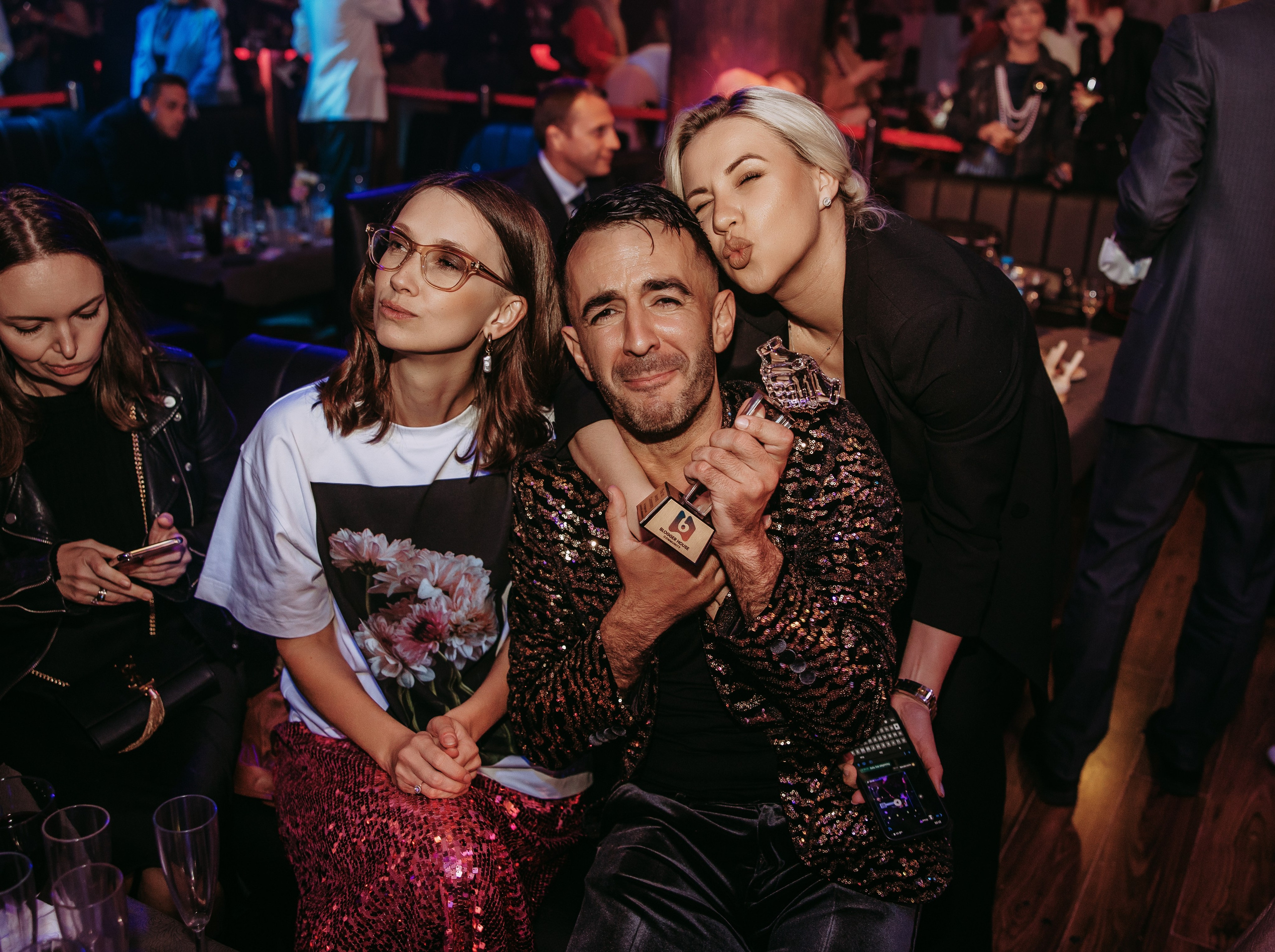 First BLOGGER HOUSE — Reportage. George TLV — Professional photographer and retoucher in Israel