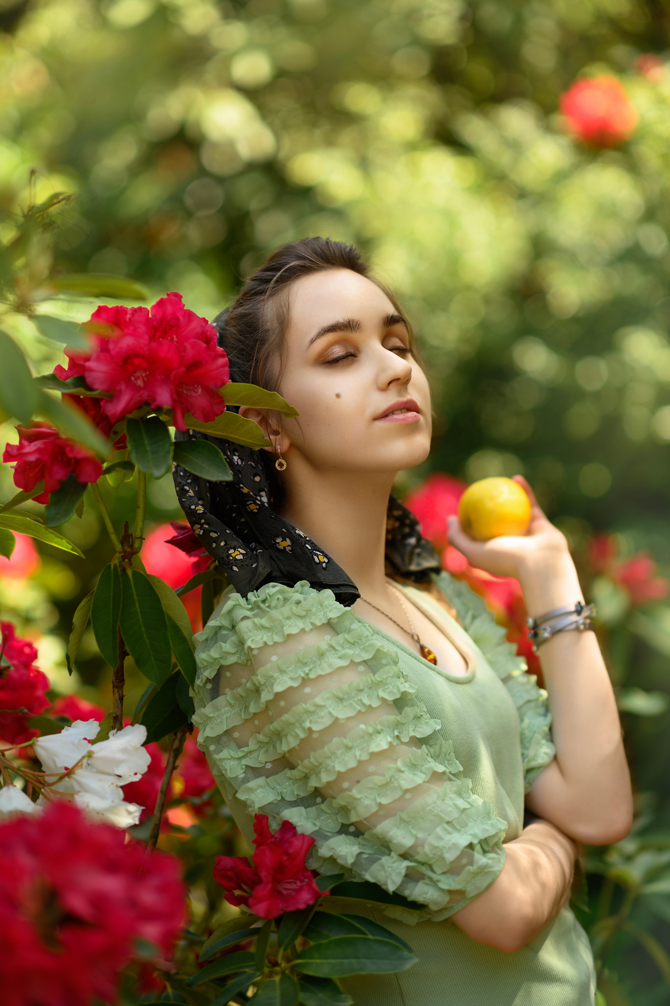 Spring time. Wedding & portrait photography in the Seattle Area. Helen Michelle photographer