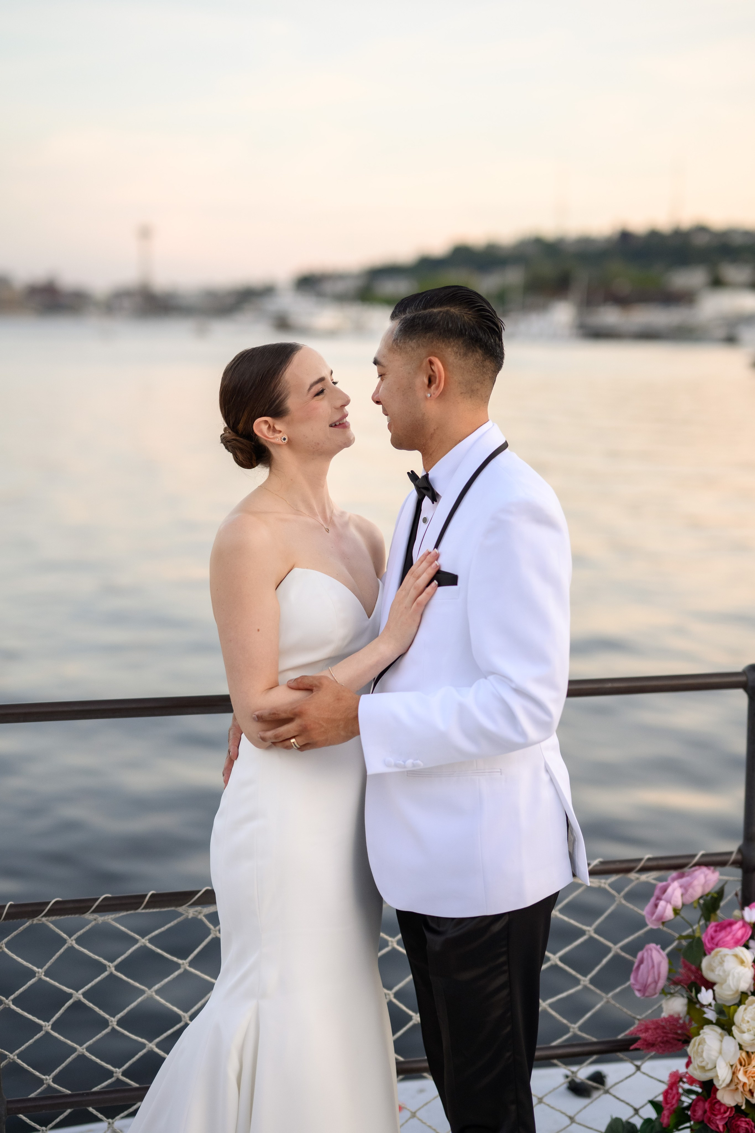 Kevin & Katie. Wedding & portrait photography in the Seattle Area. Helen Michelle photographer