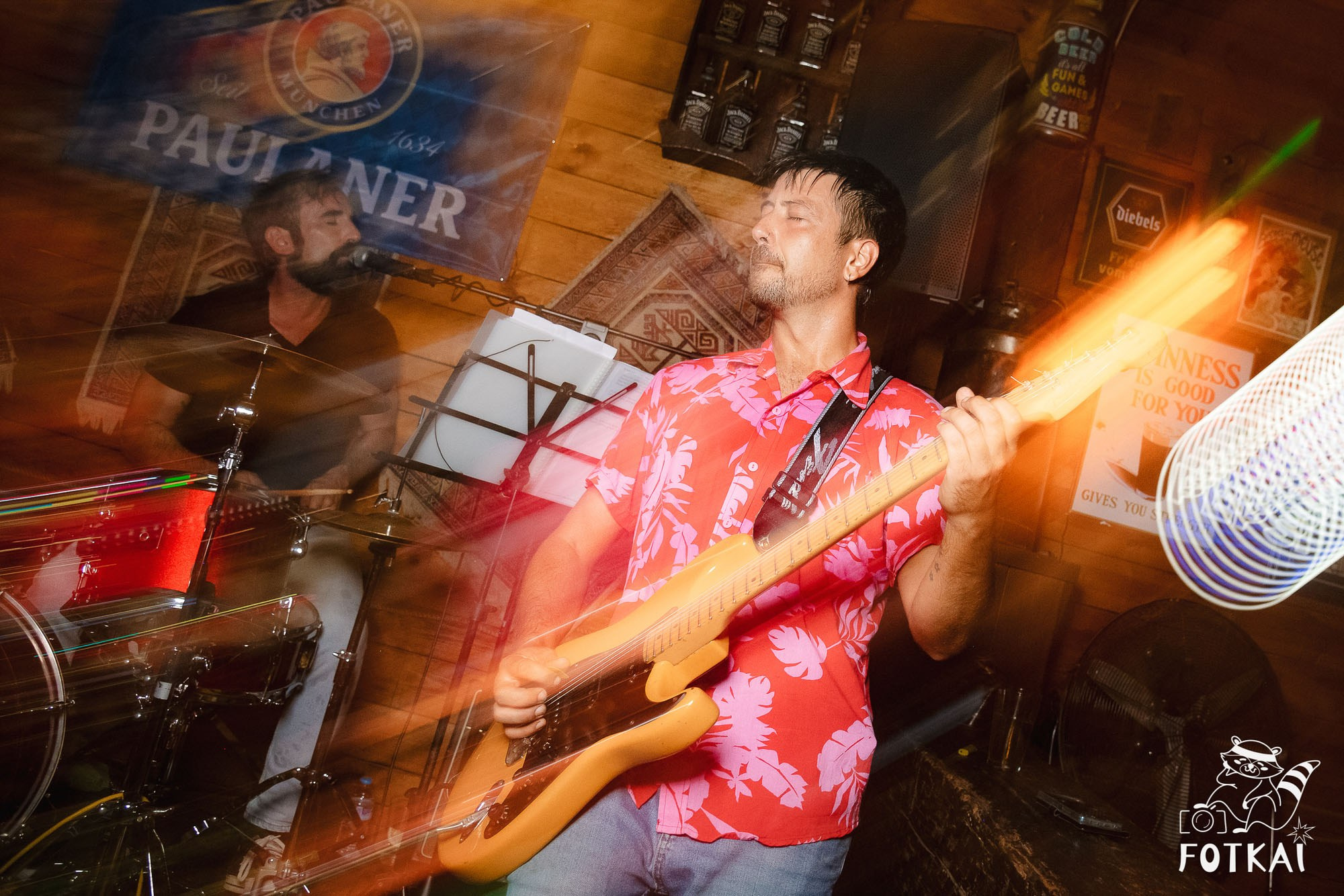 Get Back en El Paso Bar – Noche de Rock en Vivo | Reportaje Fotográfico Oktoberfest | FOTKAI