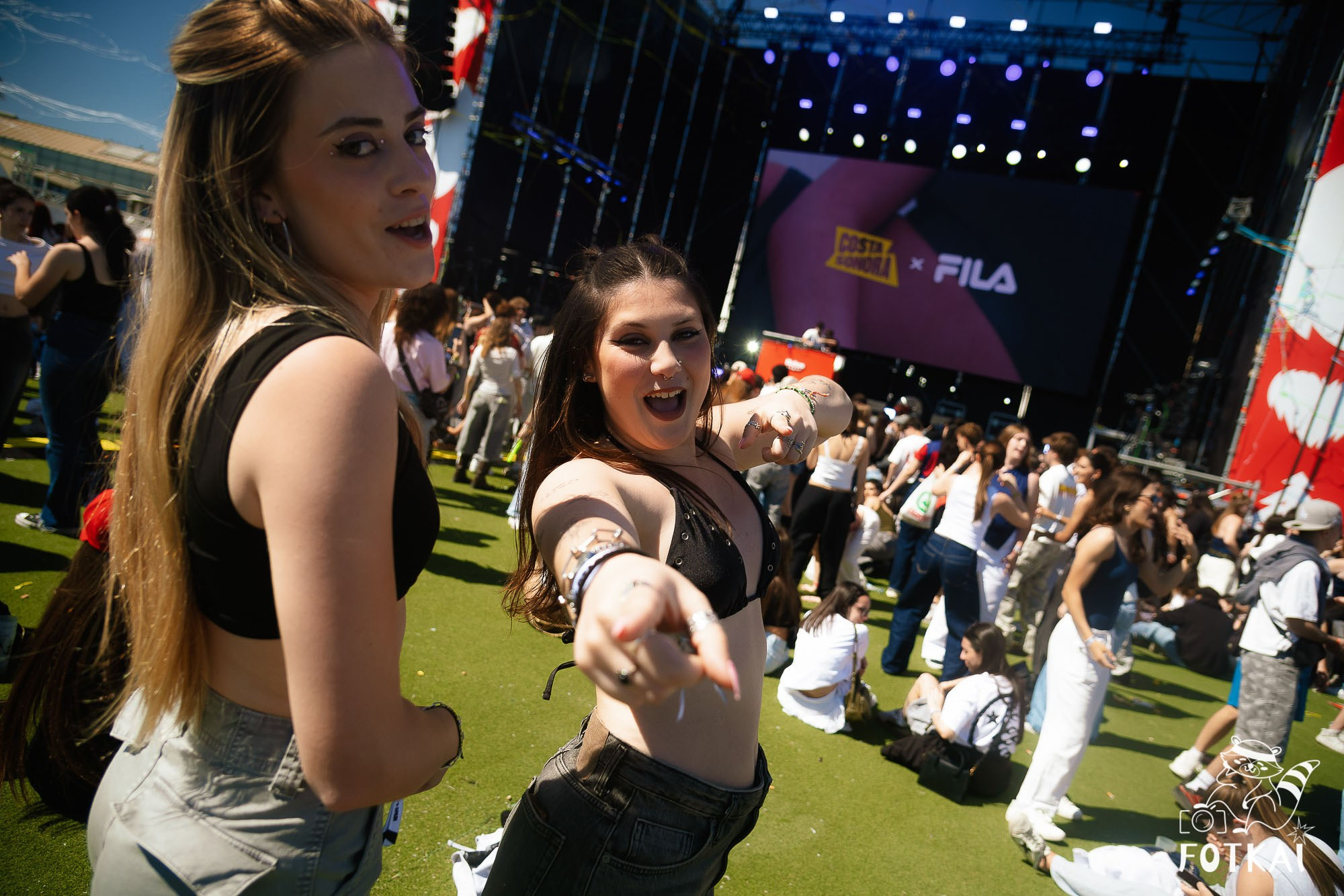 Fotos Costa Sonora 2026 Alicante Día 2 — busca tu foto y encuentra amigos del festival | FOTKAI
