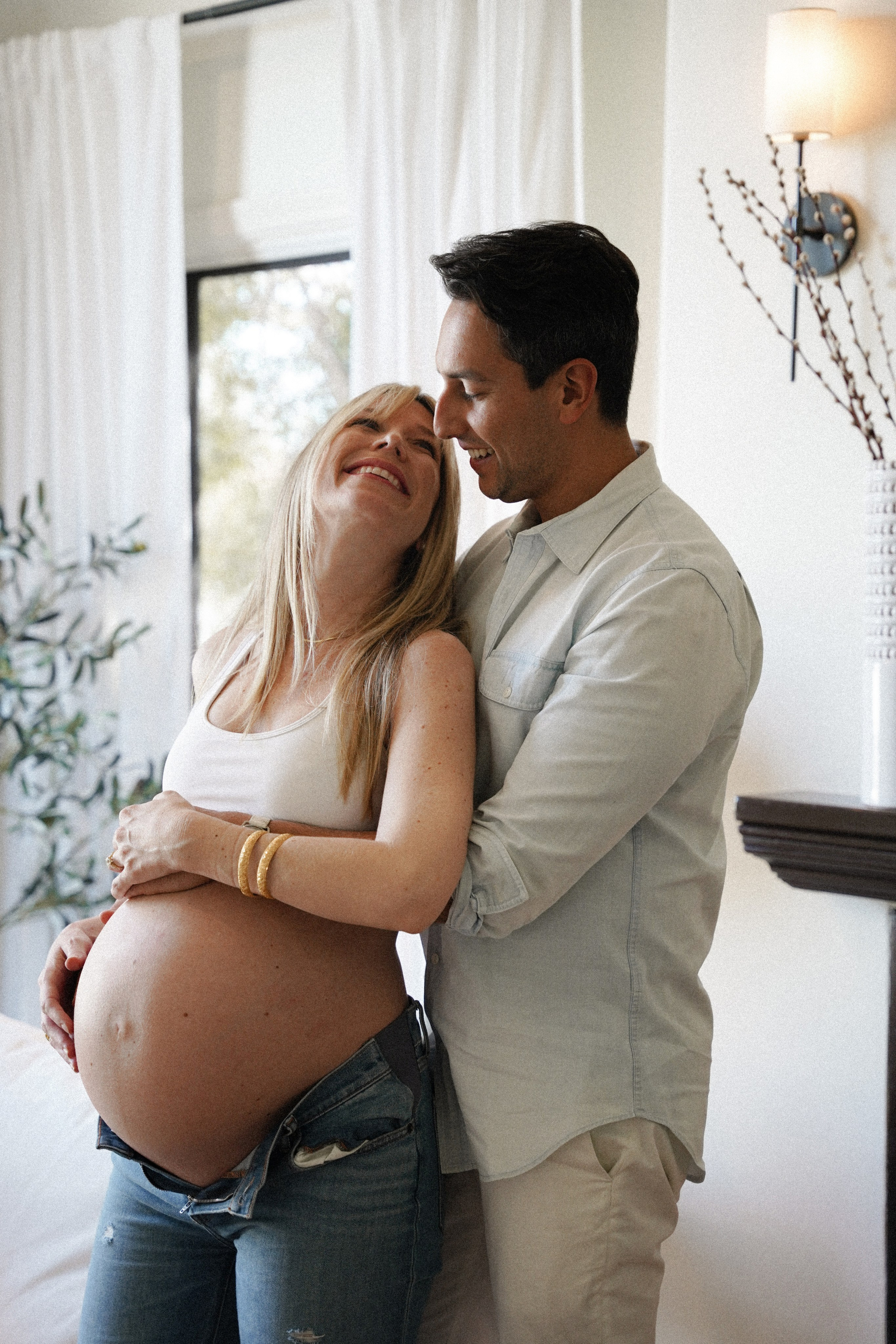Maternity Photographer in Los Angeles | Kristina Vasilenko. Santa Monica based photographer Kristina Vasilenko