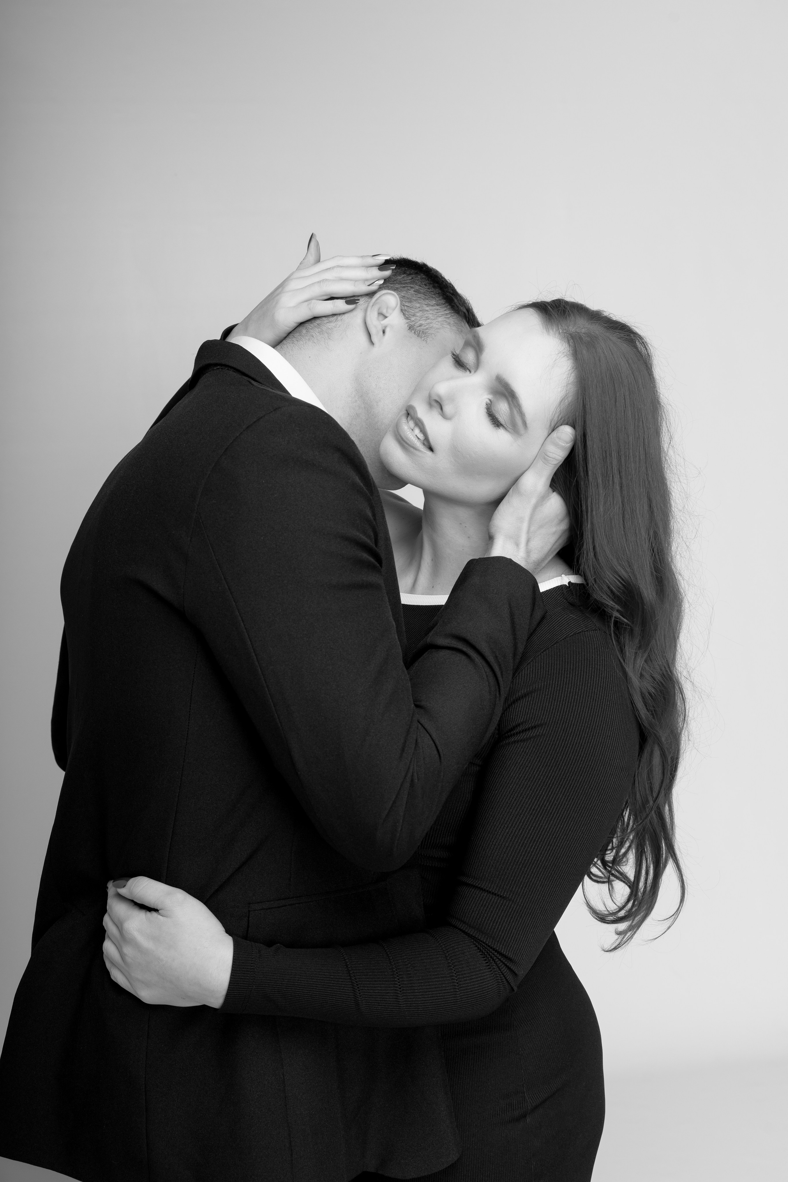 Séance photo couple Albi. Photographe de mariage et de portrait dans le Tarn, Toulouse et en Occitanie