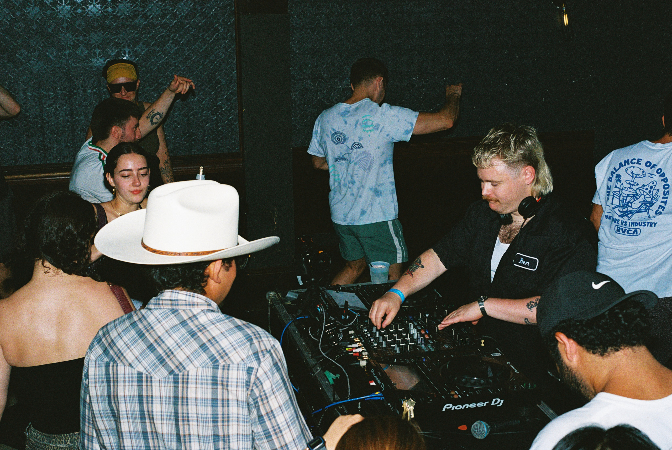 MUSIC AND EVENT. 35mm Photography by Brad Zgonena based in Chicago, IL