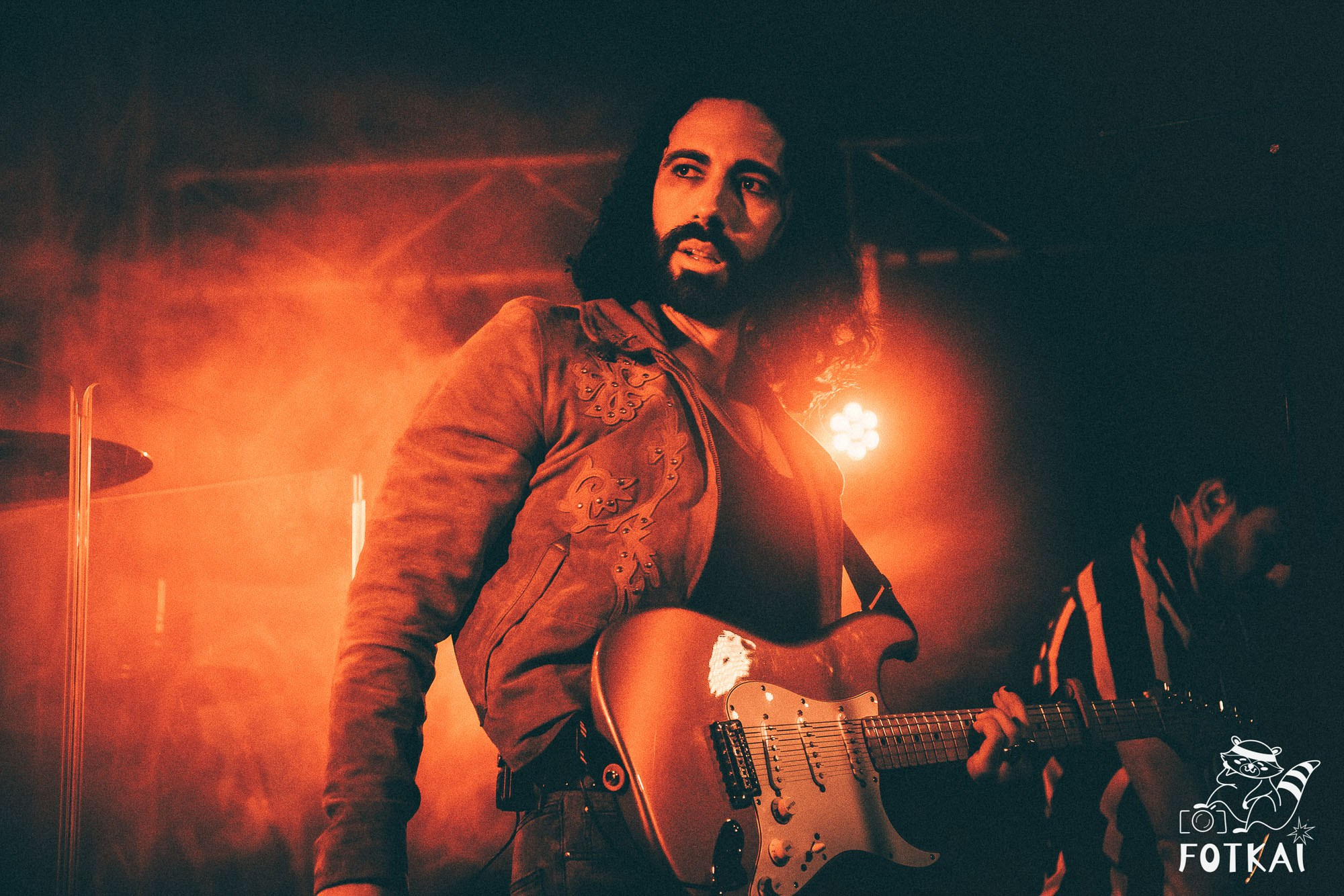 DENISDENIS — reportaje fotográfico del concierto en la Sala Marearock (Alicante) | FOTKAI