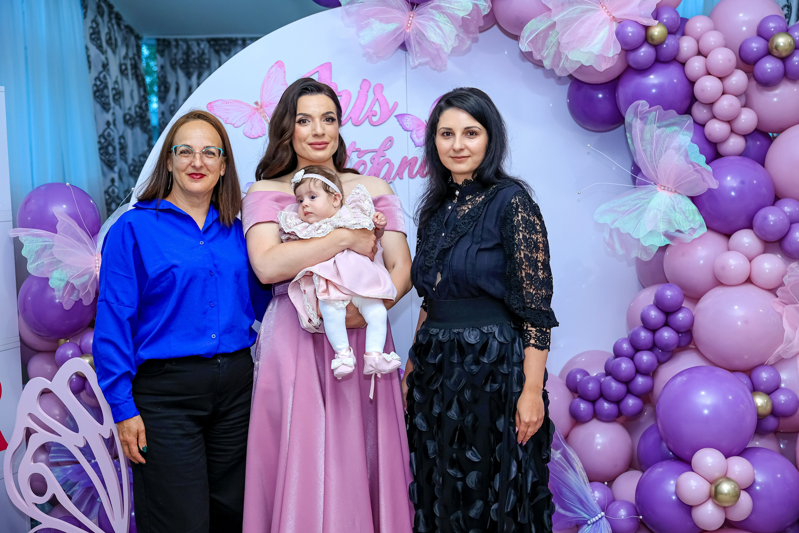 Iris Stefania. Moments By Gub