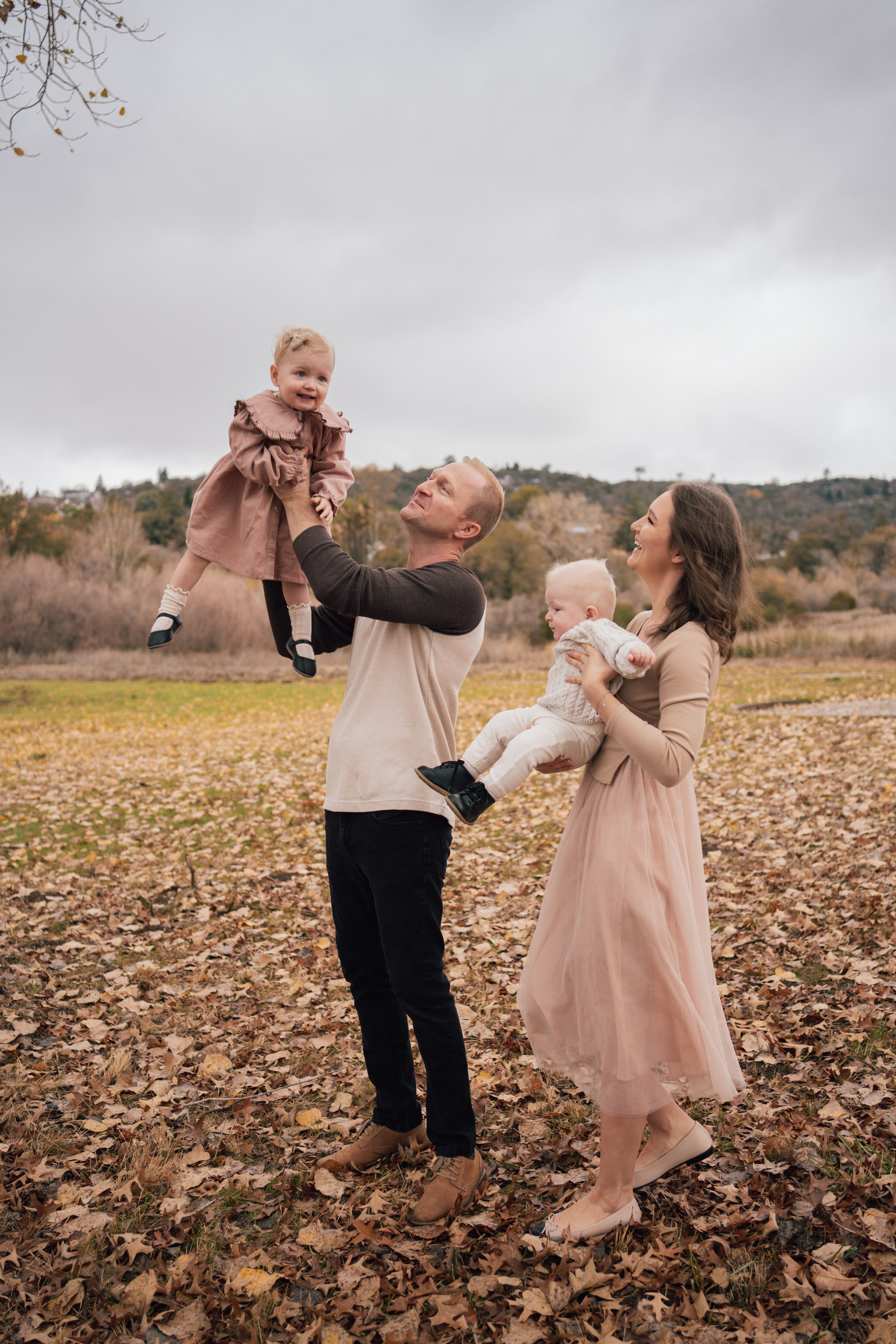 Holiday. Sacramento Photographer — Olga Maltseva based in California