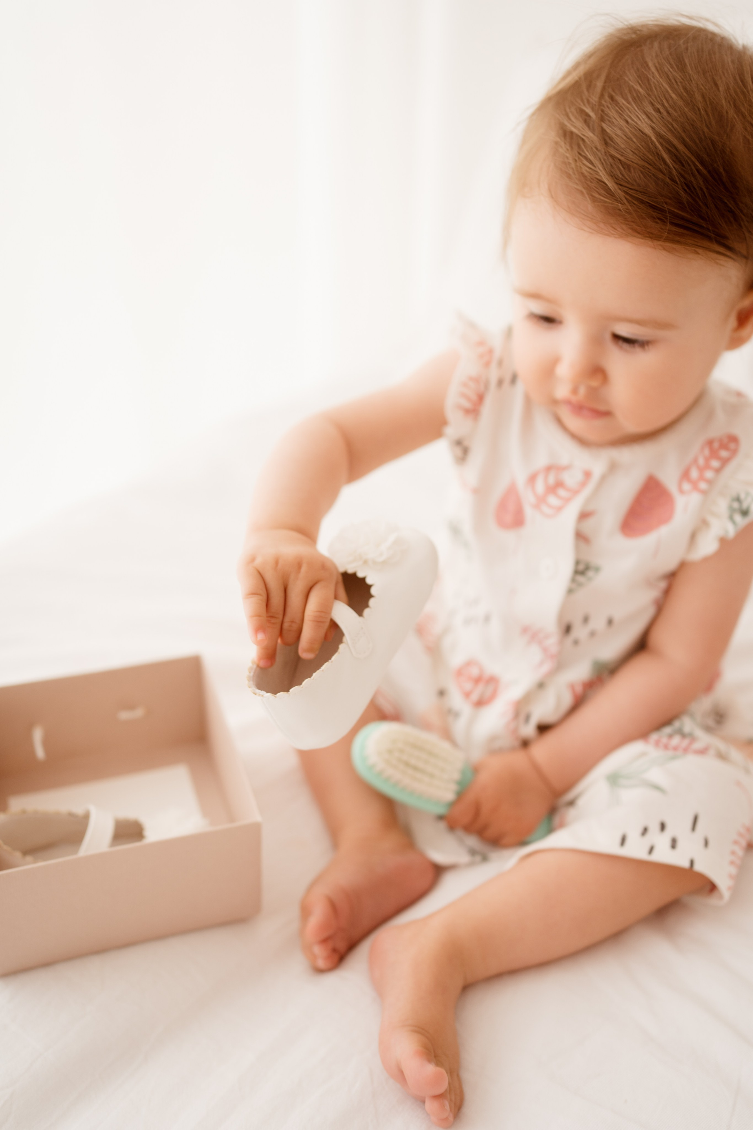 Chrzest Święty Natalii. Fotograf Łódź - sesja ciążowa, noworodkowa, dziecięca. Studio w Łodzi