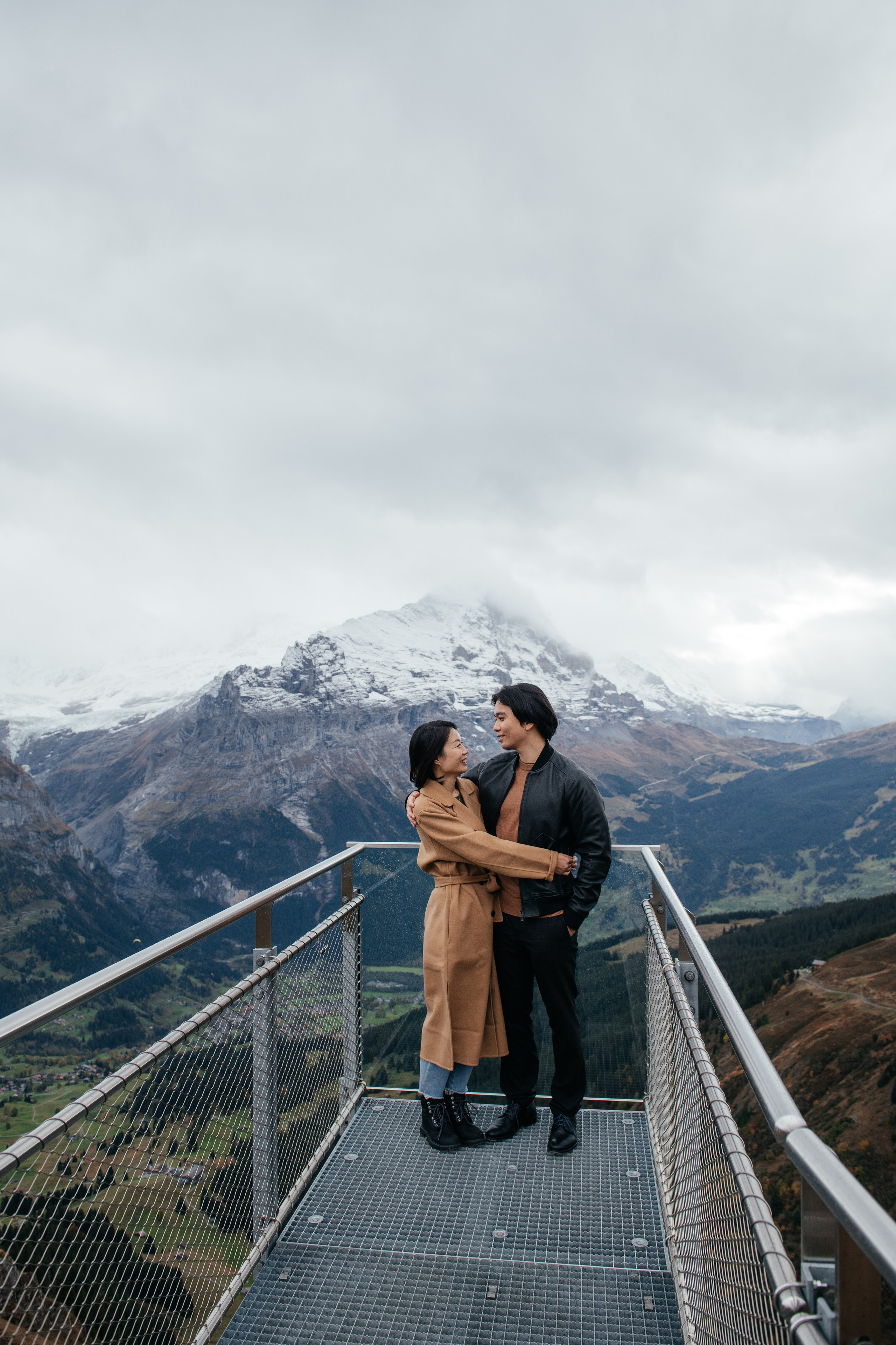Kaiwen & Xiaoming Grindelwald, Switzerland. I am Elena Altendorfer. Wedding photographer in Zurich and Switzerland