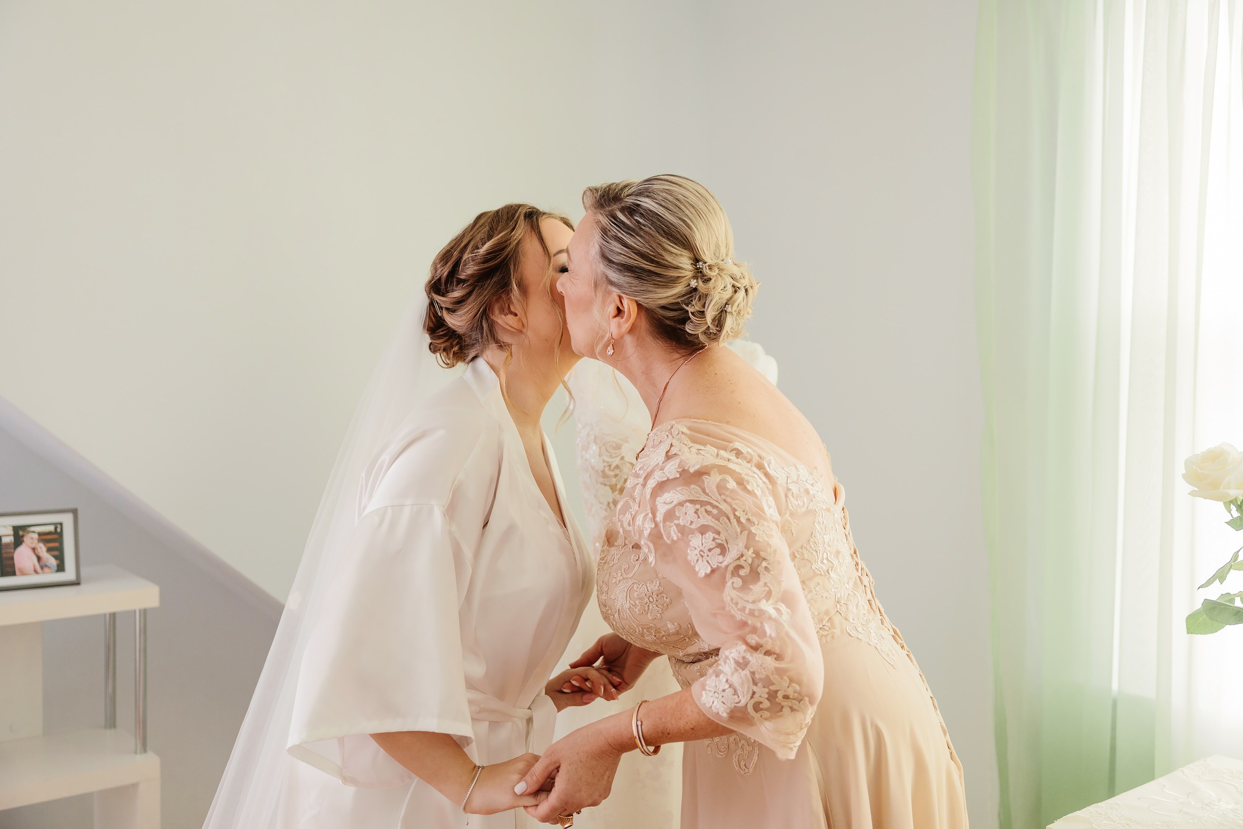 05.10.2024 Wedding. Wedding family event photographer in Chicago Nick Yushevich