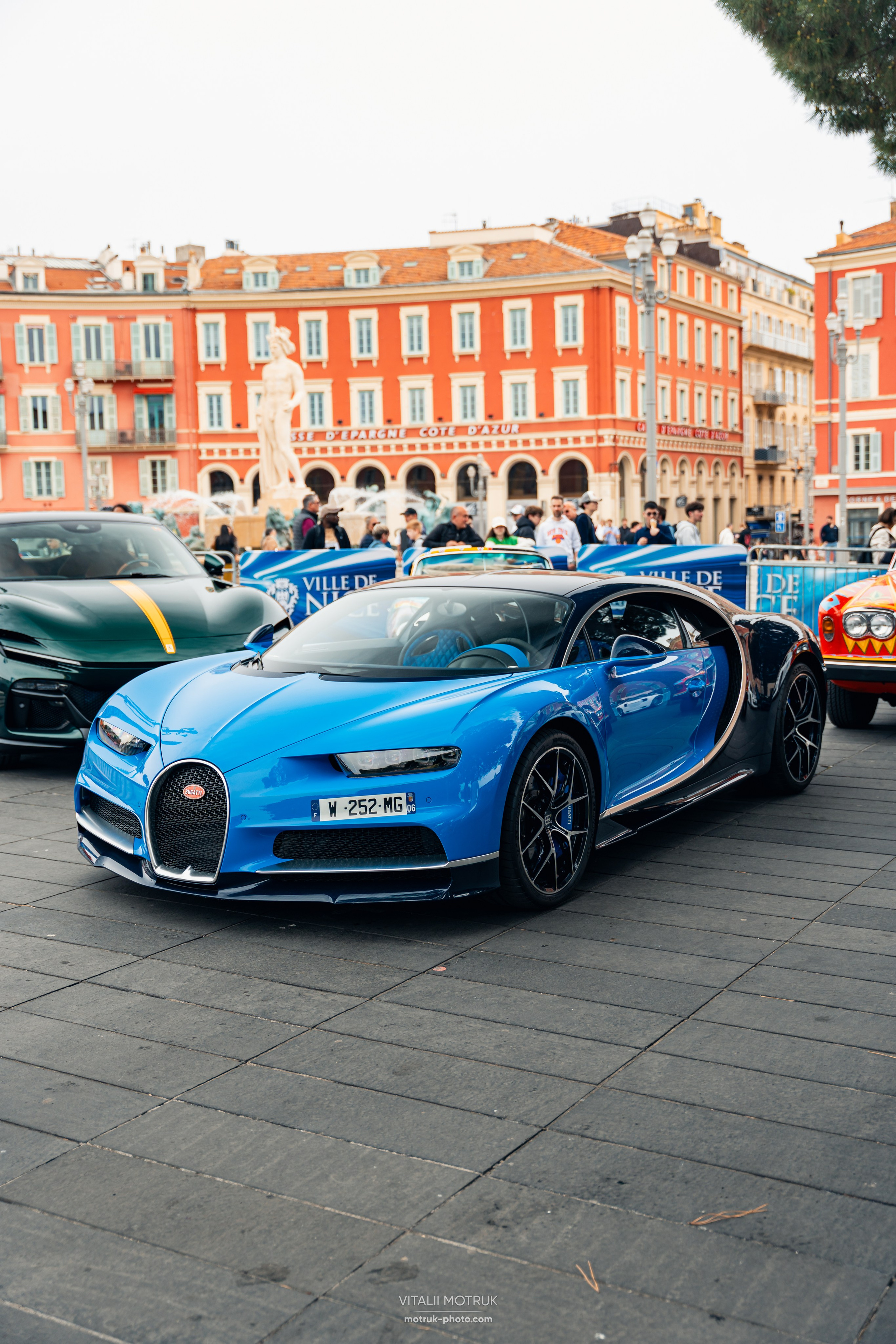 Legends de Nice. Photographe de voitures à Paris — Vitalii Motruk