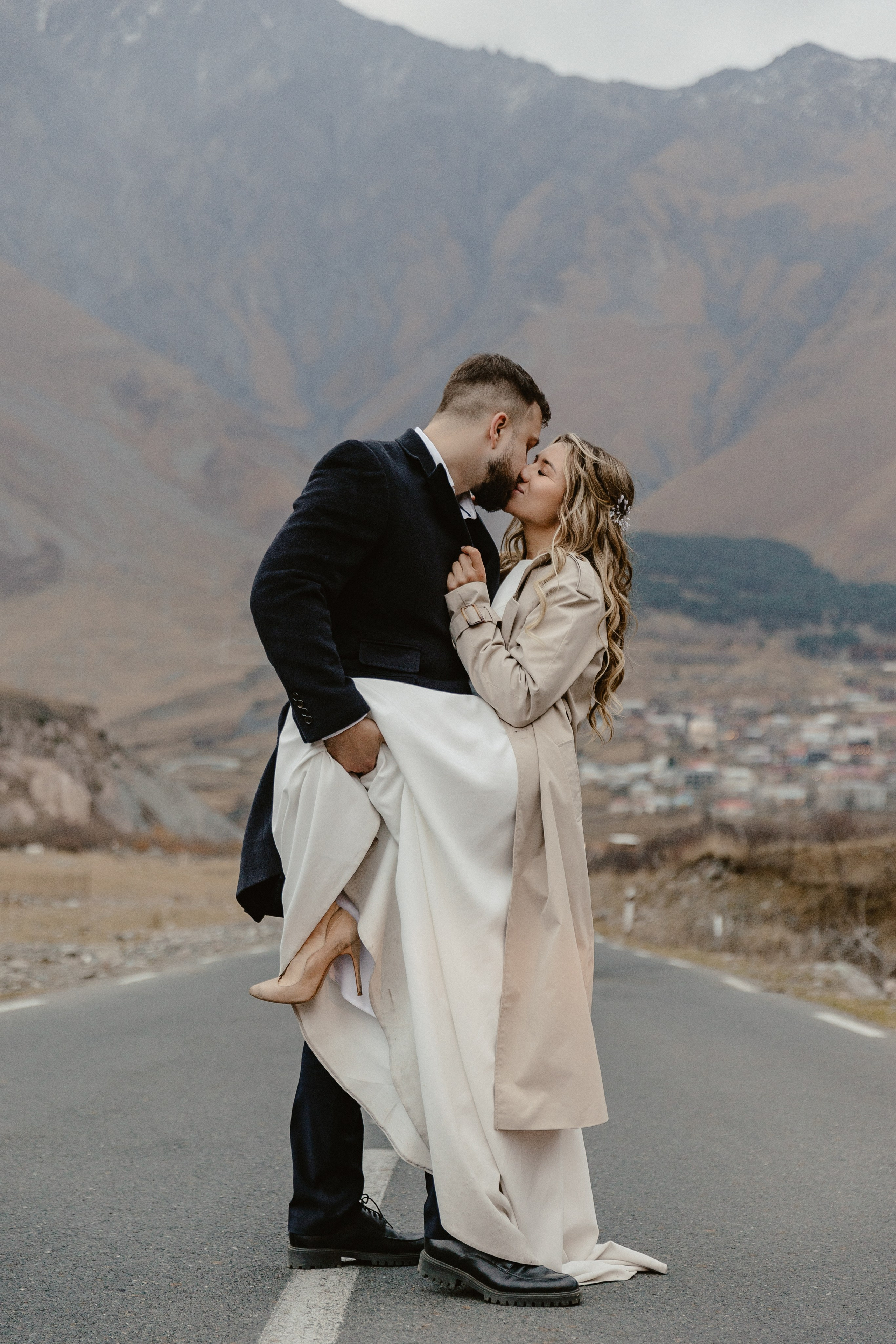 Kazbegi (3,5 hours from Tbilisi)/Казбеги (3,5 часа от Тбилиси). Photographer Anna Nazarenko