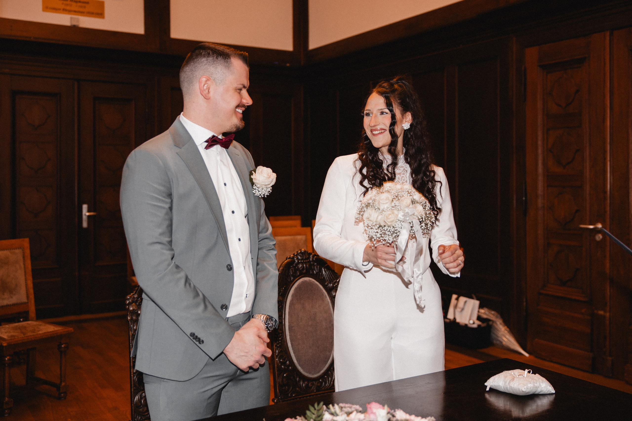 Franziska & Tim |Rathaus Heisingen, Essen. Hochzeitsfotografie |Hochzeitsfotograf Bochum | Hochzeitsfotograf Dortmund | Hochzeitsfotograf Essen | Hochzeitsfotograf Ruhrgebiet