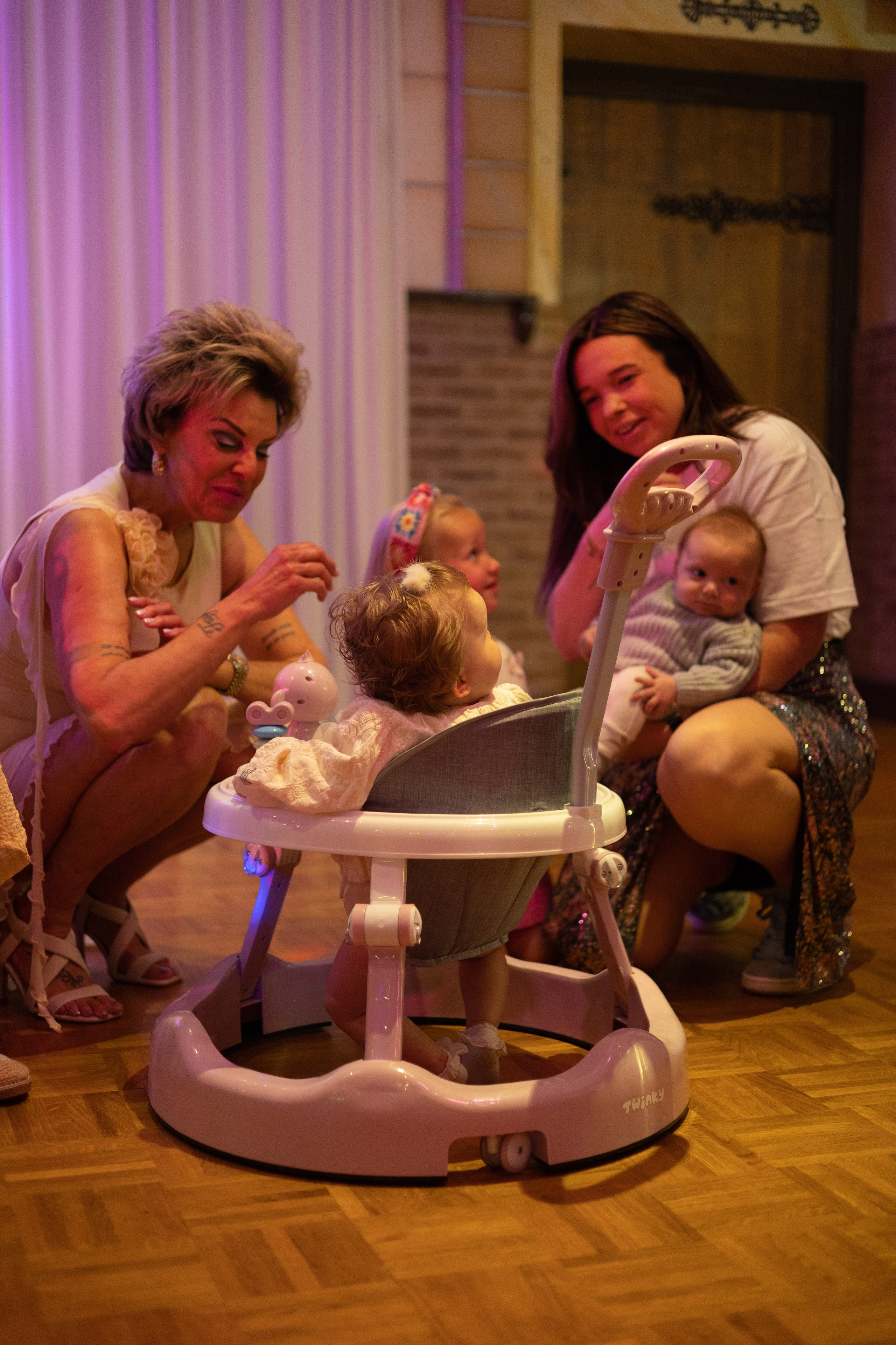 1 st Birthday. Portrait and Family Photographer in Netherlands