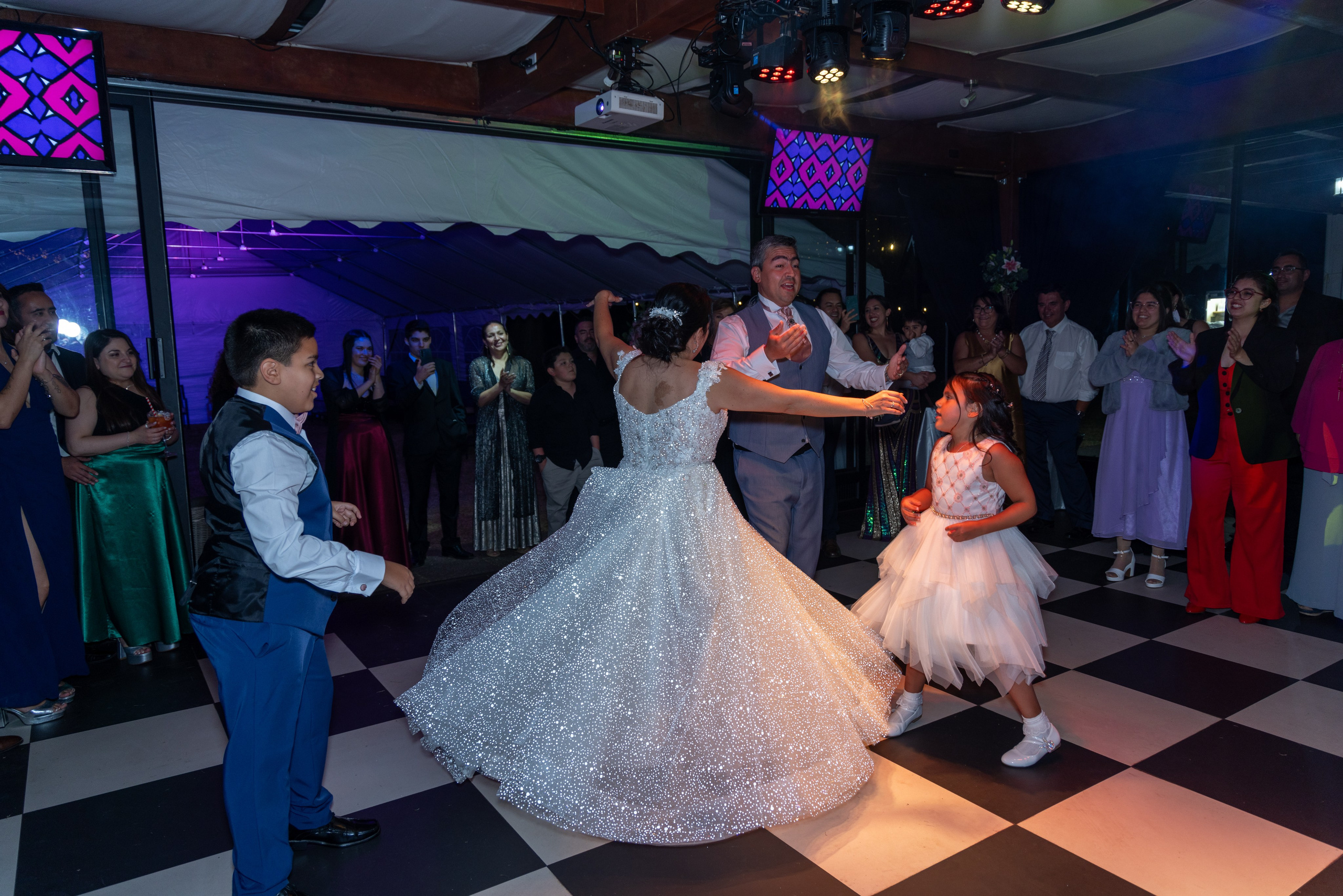 Katherin y Daniel. Dinka & Emilio - El arte de preservar lo que no se repite