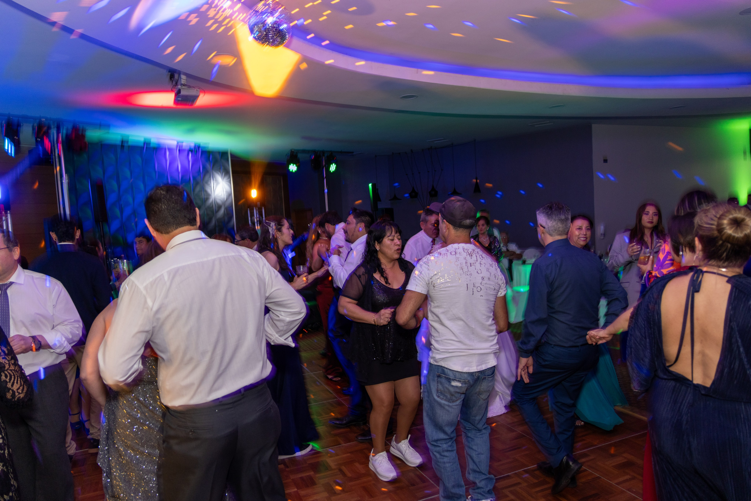 Silvia y Jorge. Dinka & Emilio - El arte de preservar lo que no se repite