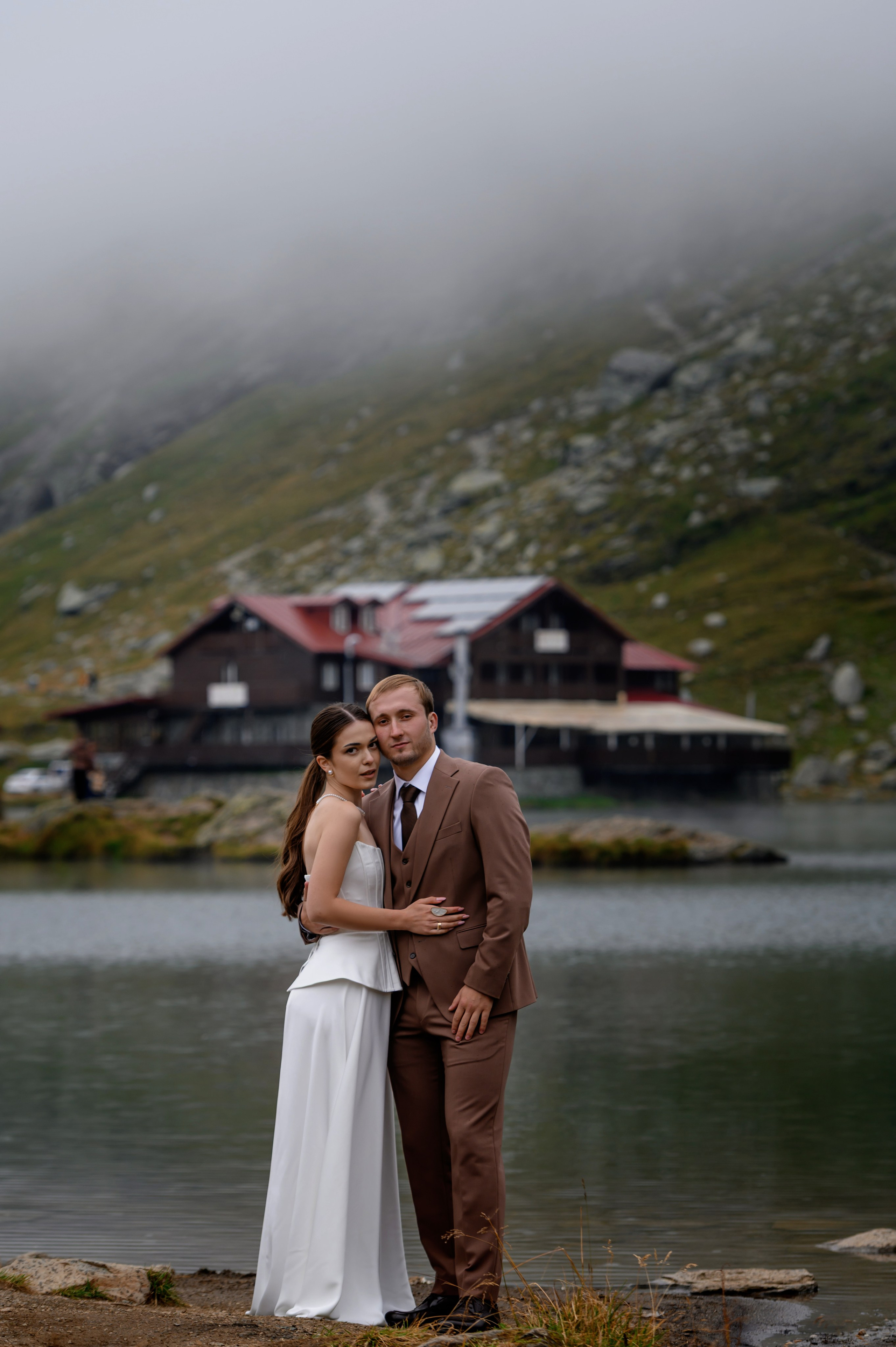Lacul Bâlea, România. Victoria & Grigorie. Wedding photographer from Moldova Alexey Chipchiu