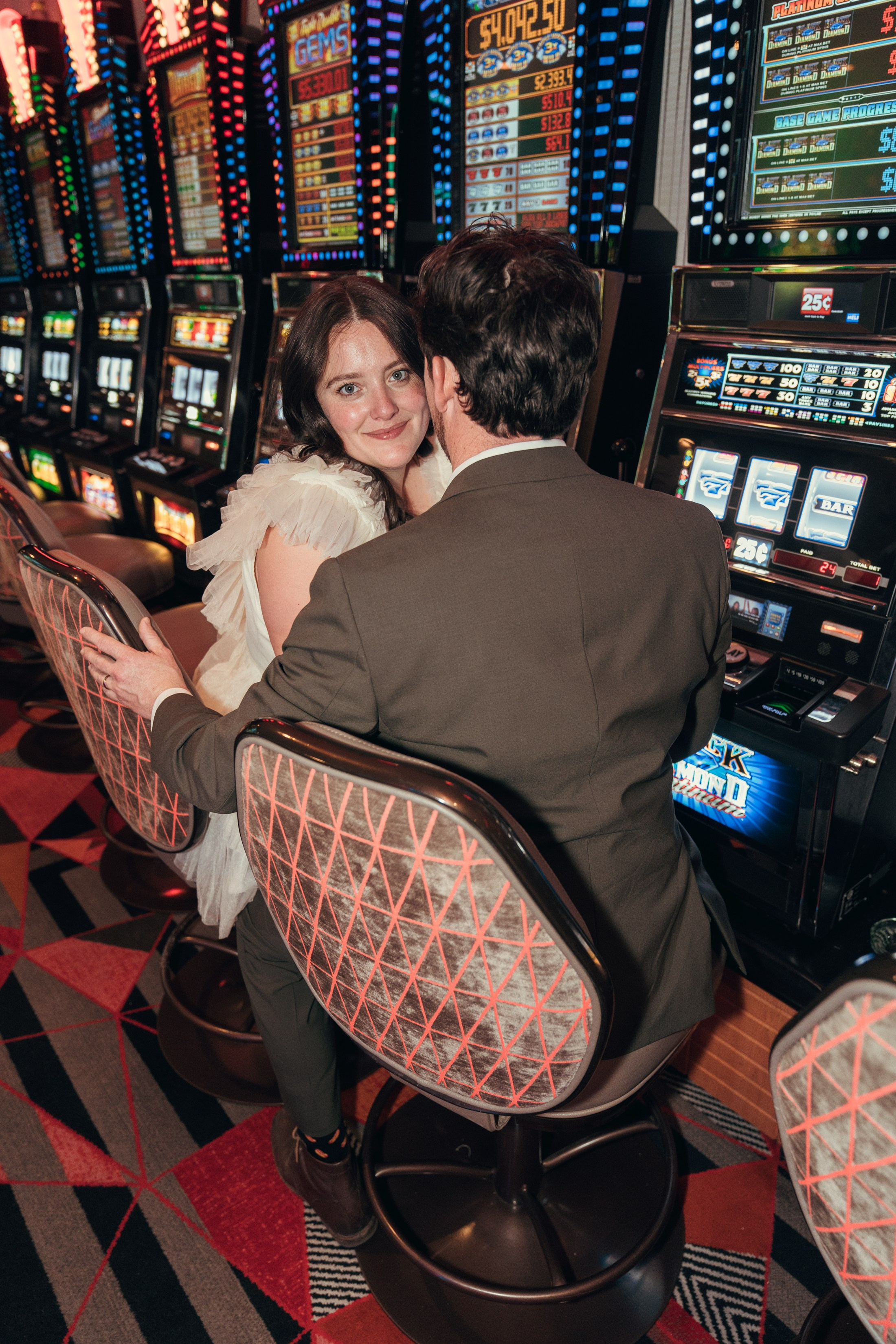 Grace&Jesse. Wedding & elopement photographer Viktoriya Kravtsov. Las Vegas