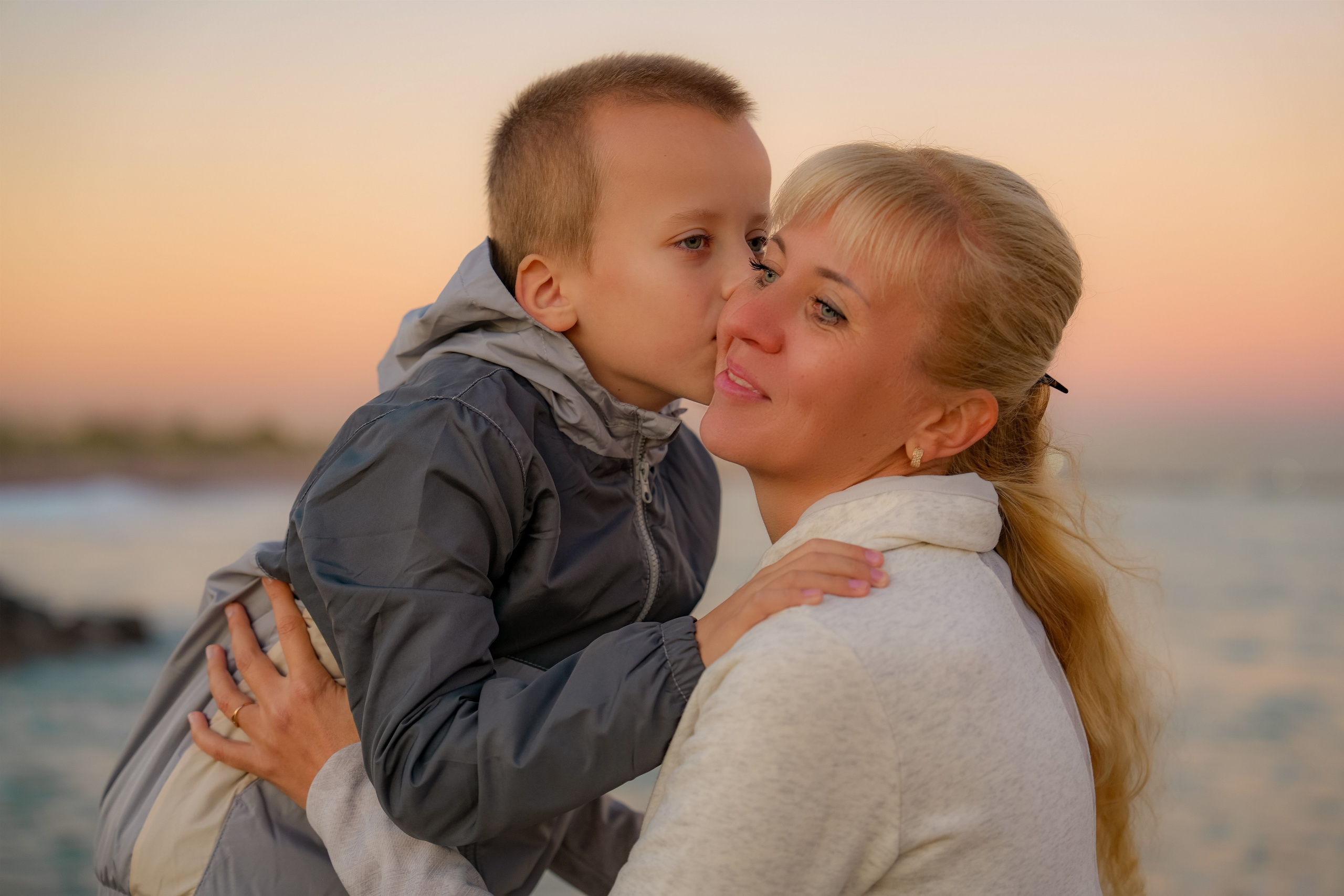 VIKA Y FAMILIA. Fotógrafa Olena Petryk. Realizo sesiones de fotos en Puerto de Sagunto