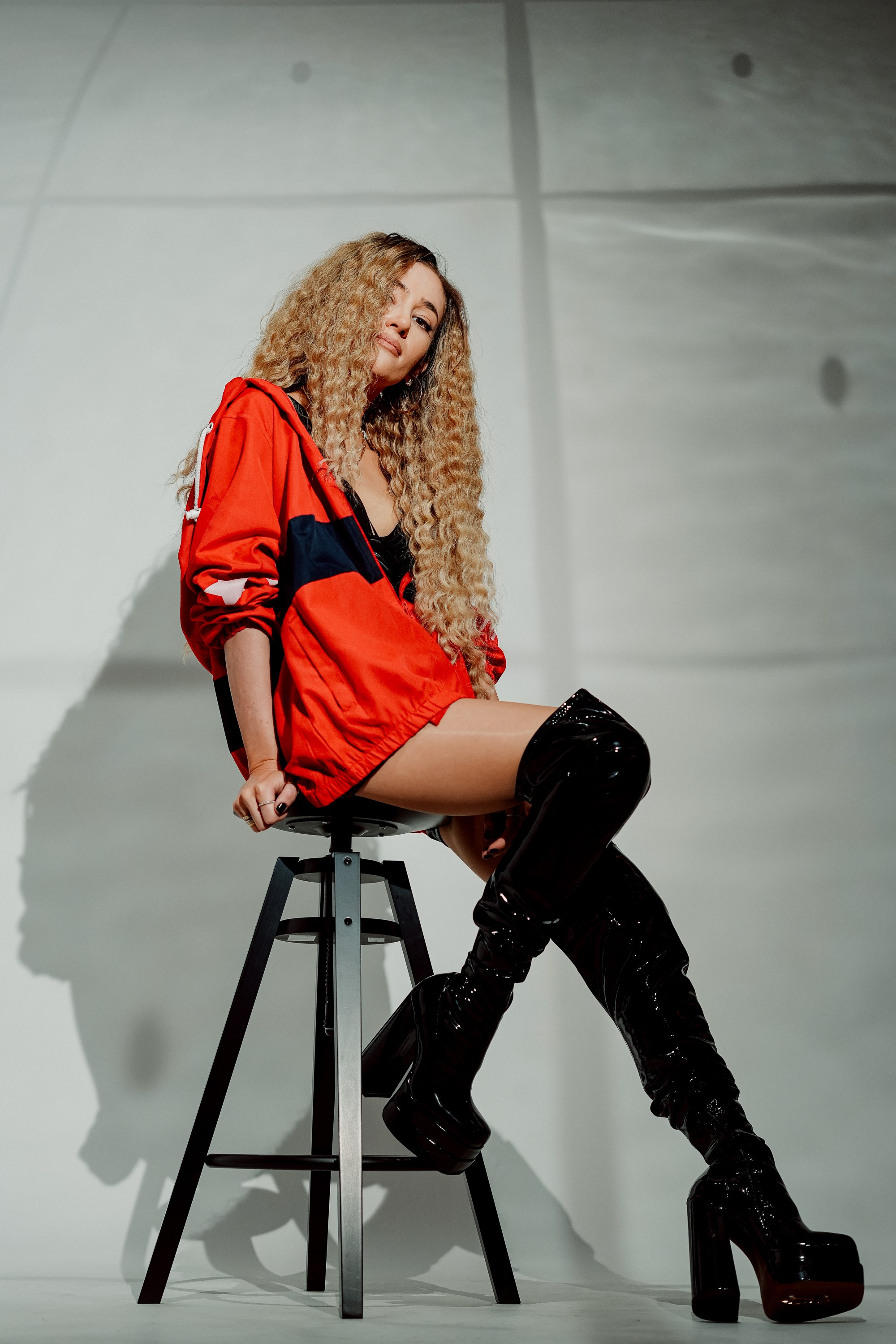 Shooting artist — Magda Stirbat. MARINABUGS