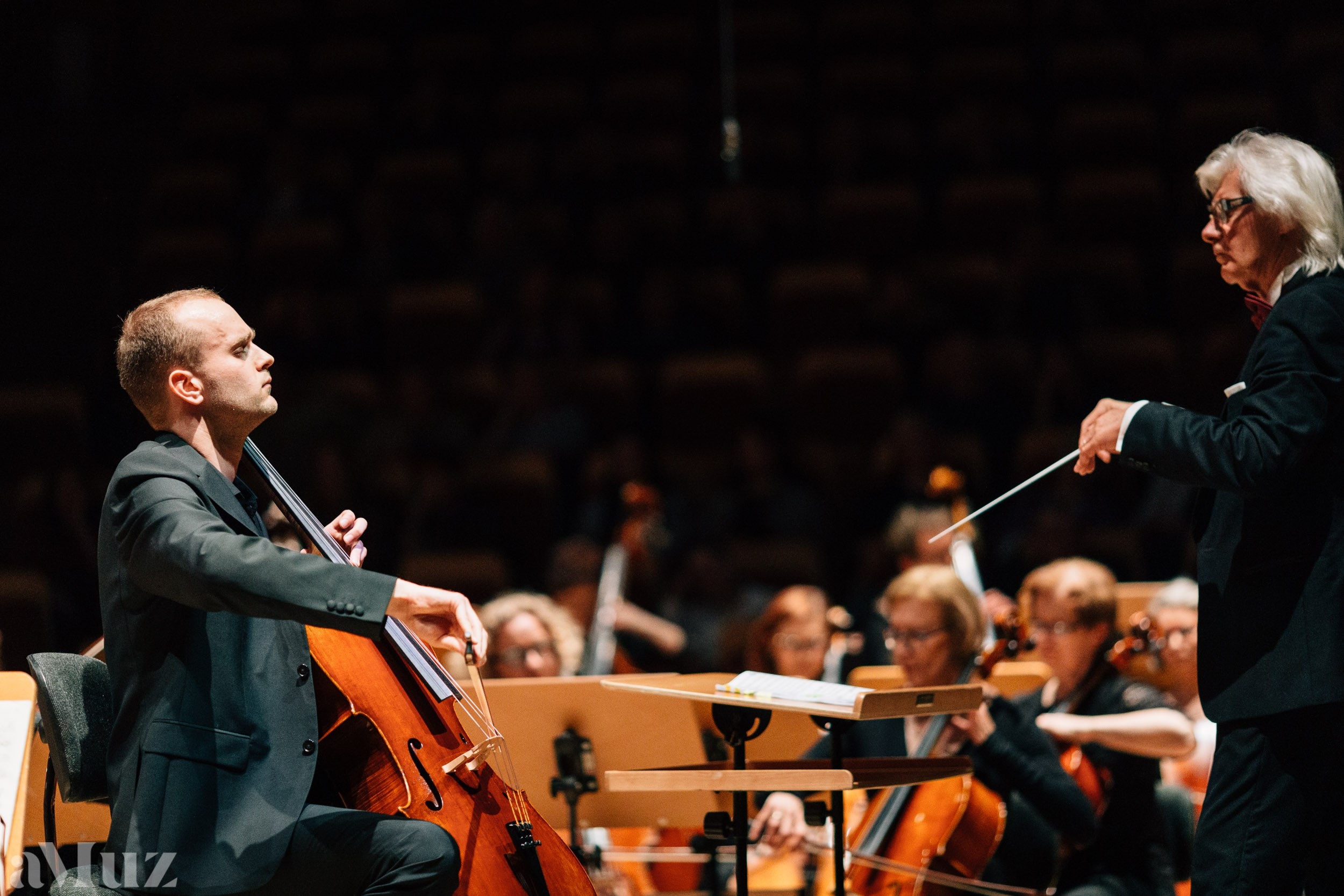 Filharmonia Bałtycka. Fotograf Ślubny Warszawa - Sesje Biznesowe Rodzinne Eventy