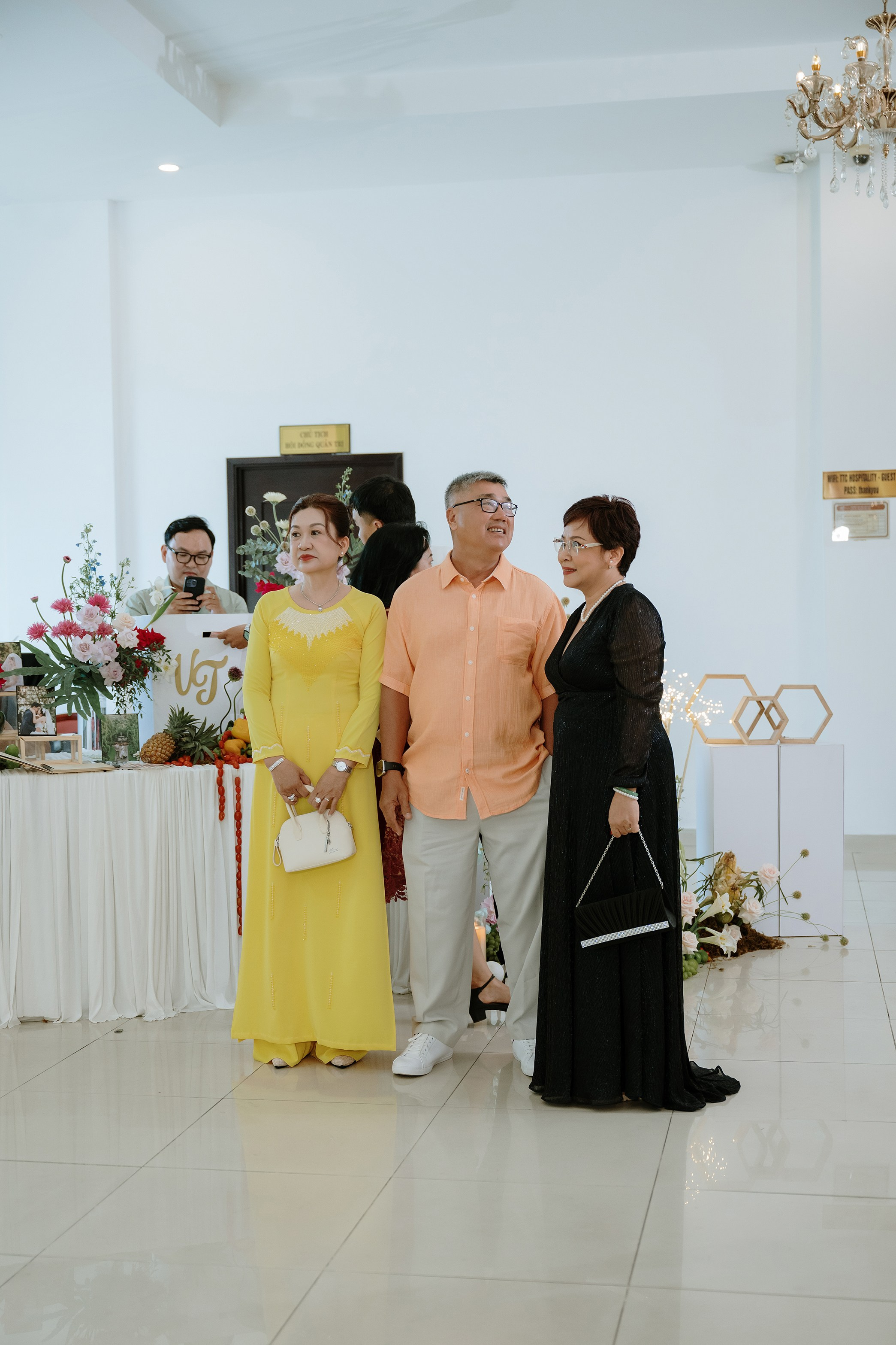 TOAN & VY / Wedding Journalism. Saigon Wedding Present | Art Beyond Moments
