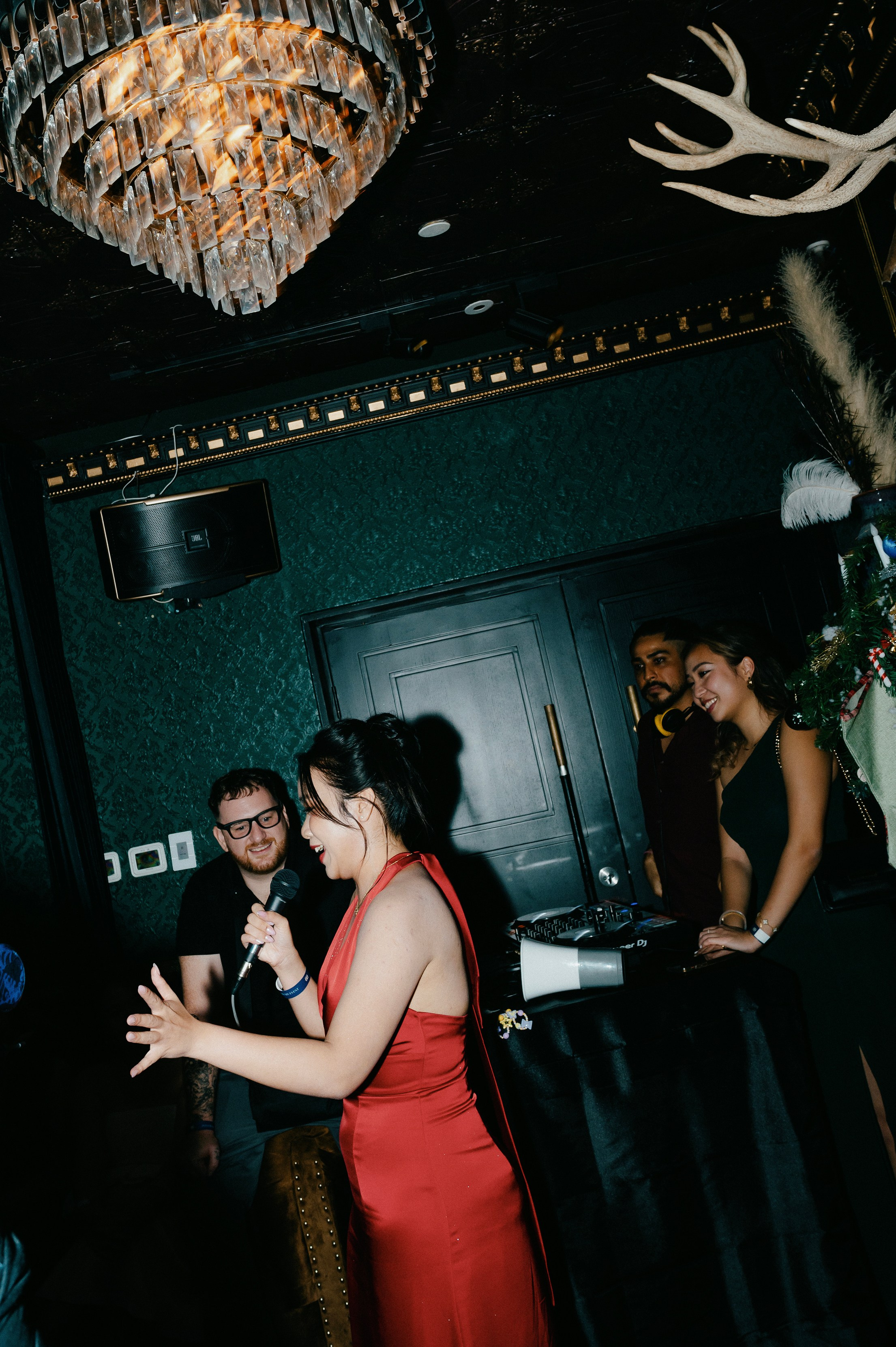 HIEP & TRINH / After wedding. Nhiếp ảnh gia đám cưới hàng đầu tại Thành Phố Hồ Chí Minh