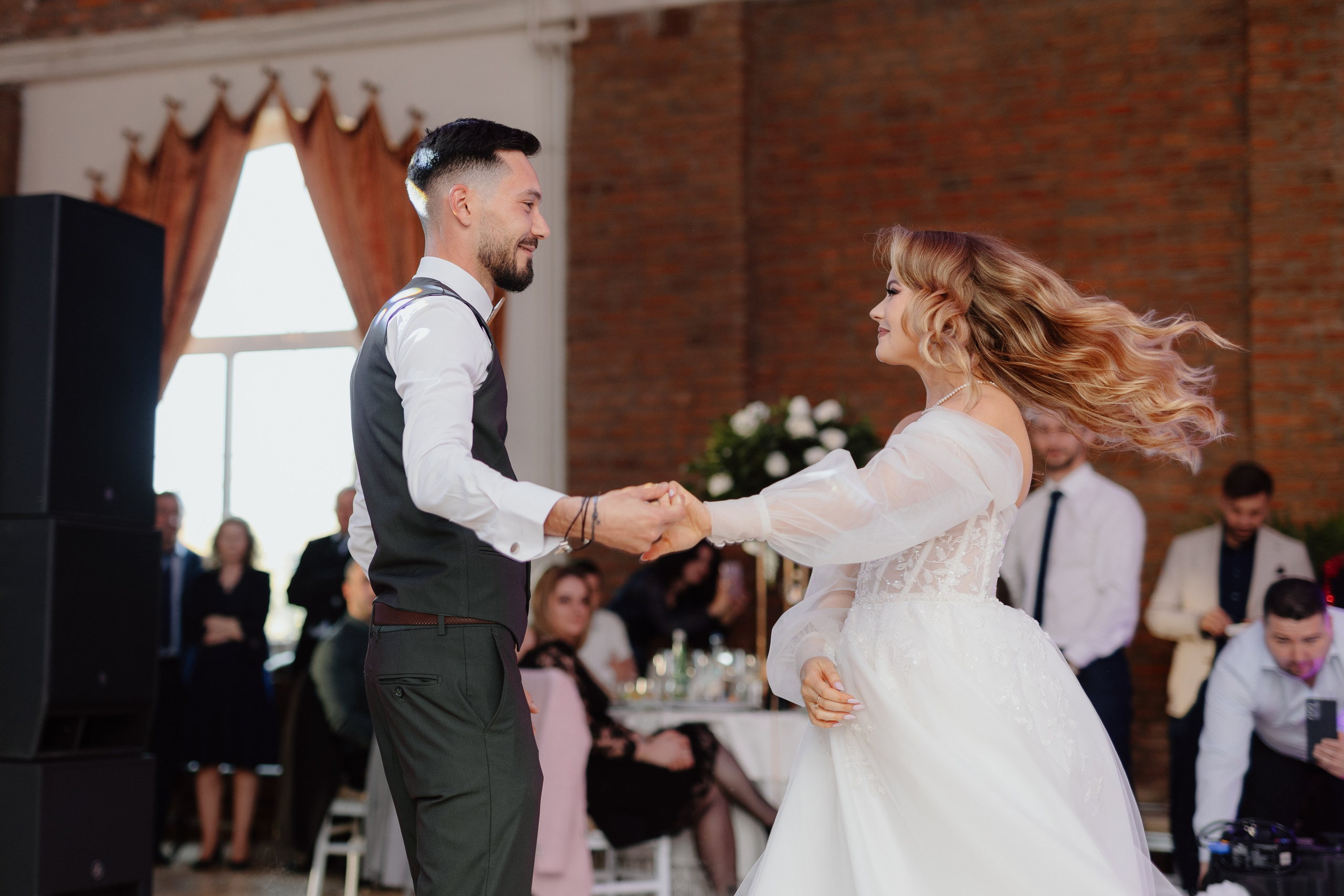 Nicoleta & Lucian. Main